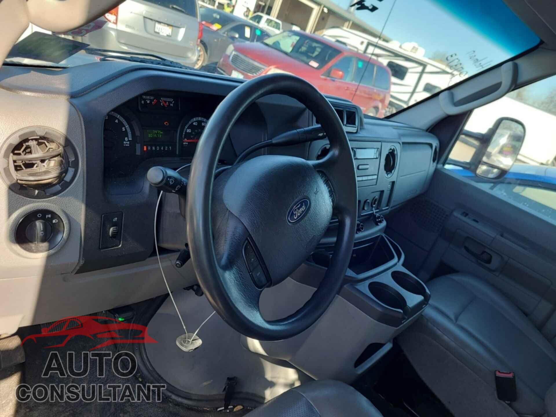 FORD ECONOLINE 2017 - 1FDWE3F67HDC71663