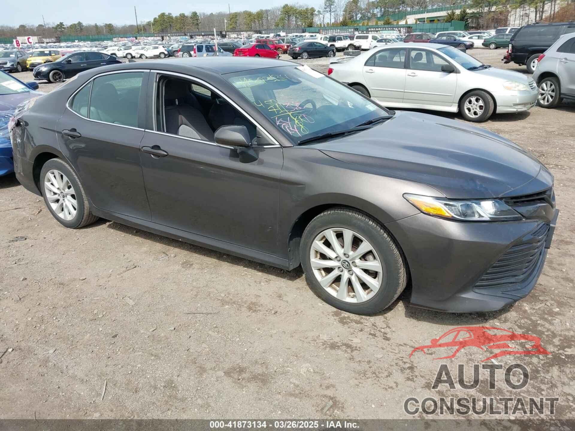 TOYOTA CAMRY 2019 - 4T1B11HK2KU853377