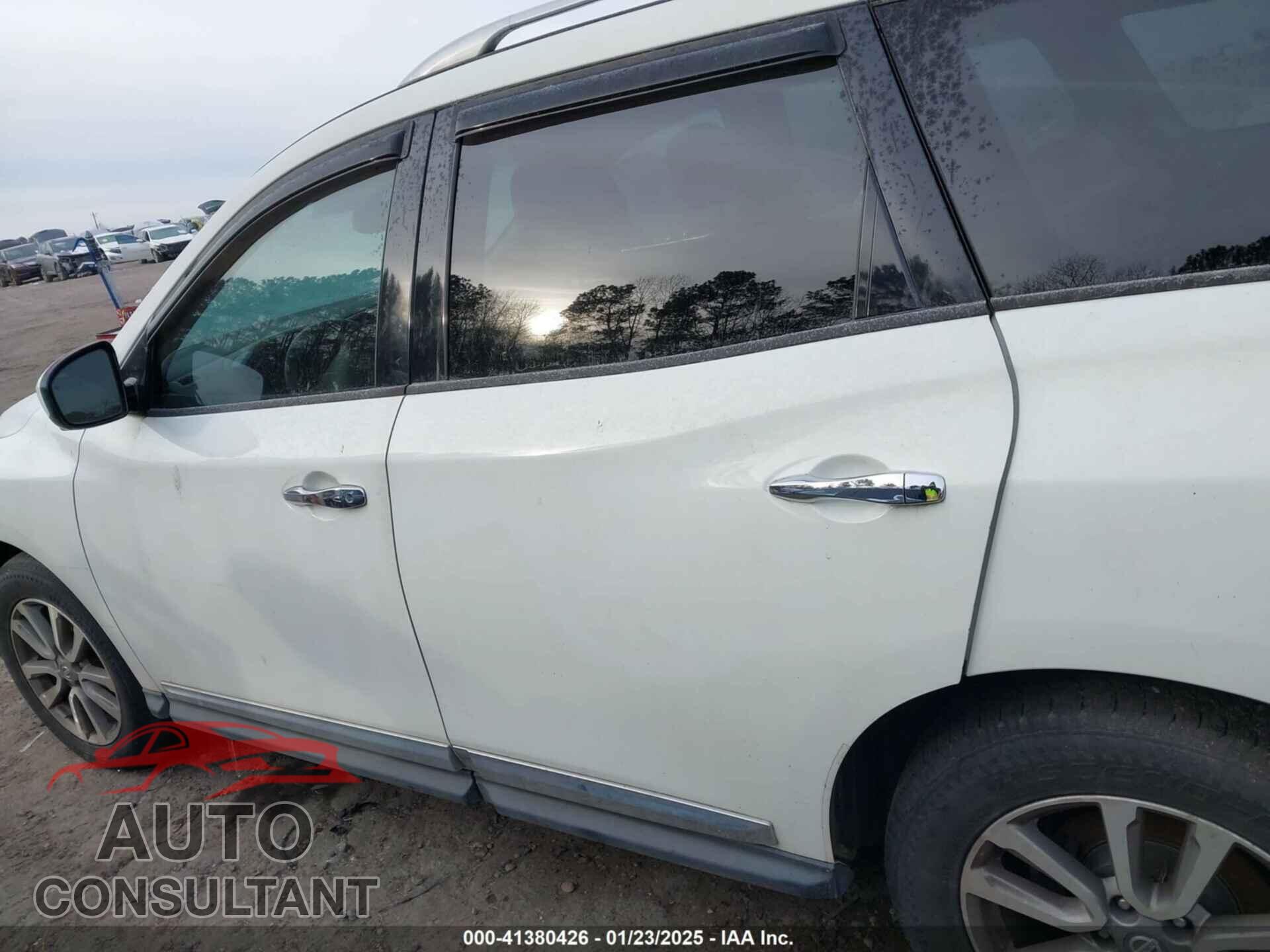 NISSAN PATHFINDER 2015 - 5N1AR2MN3FC704904