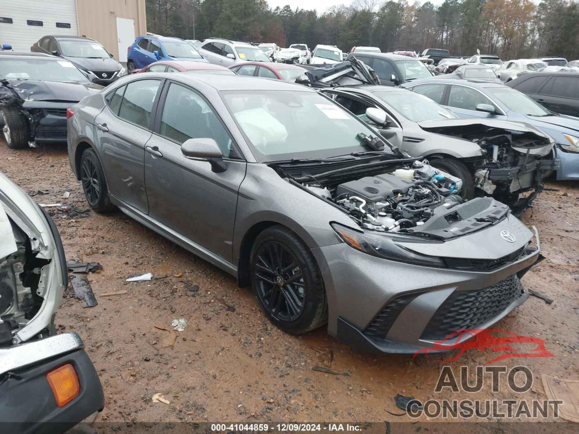 TOYOTA CAMRY 2025 - 4T1DAACK1SU527005