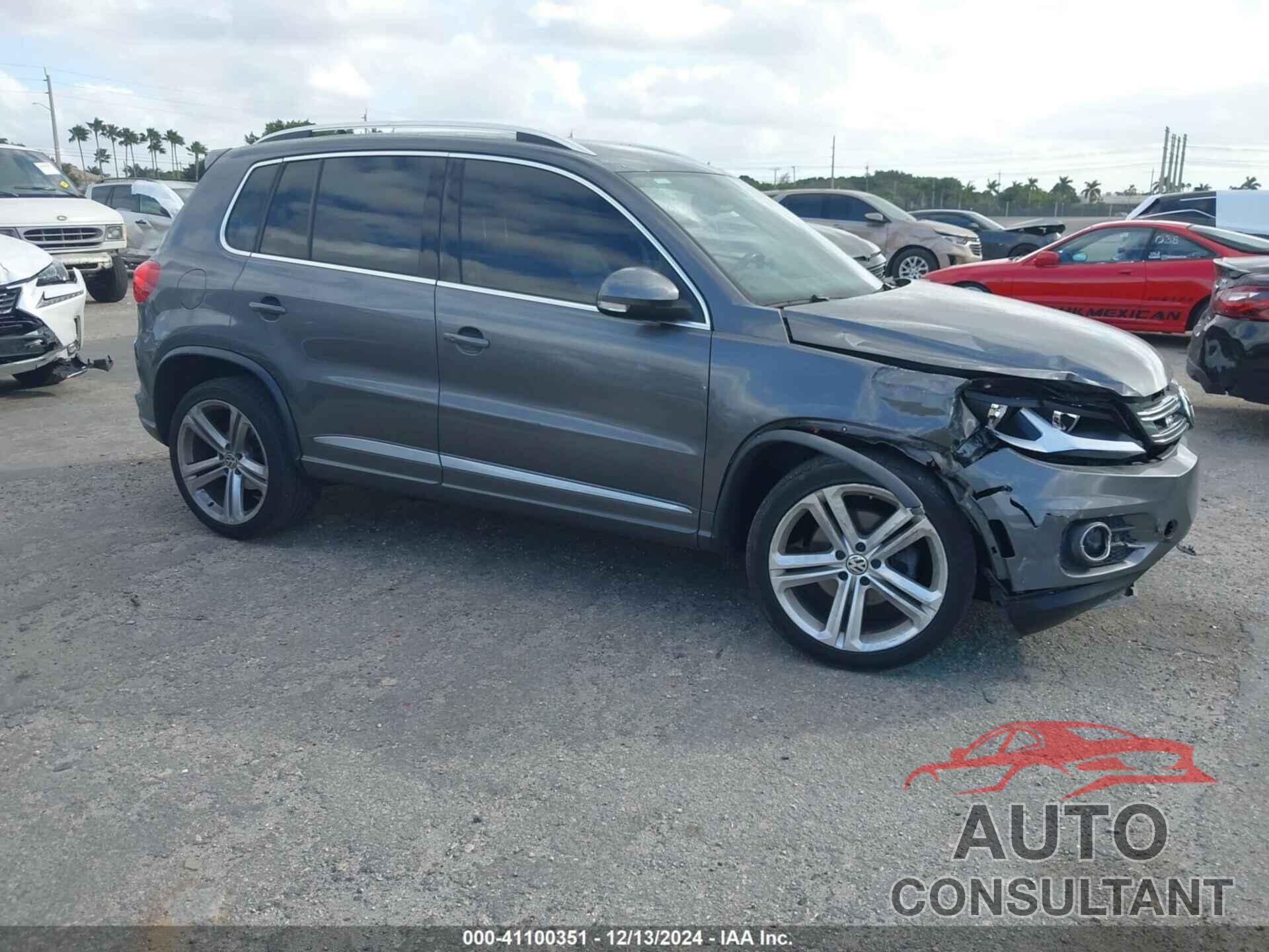 VOLKSWAGEN TIGUAN 2016 - WVGAV7AX2GW616800