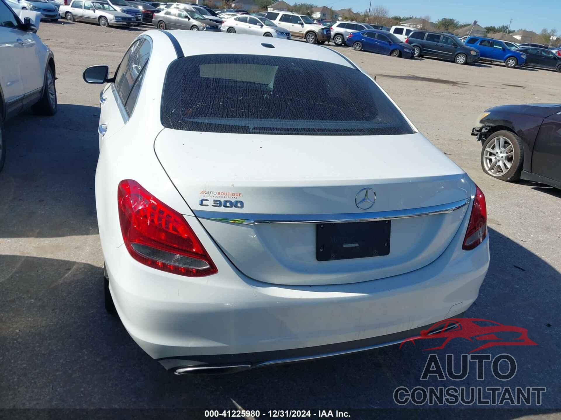 MERCEDES-BENZ C 300 2016 - 55SWF4JB0GU161832