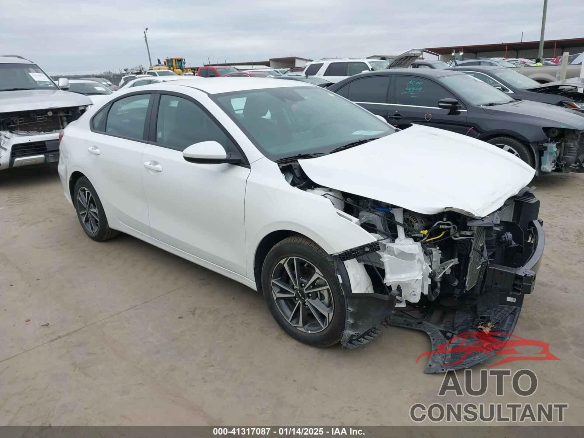 KIA FORTE 2024 - 3KPF24AD7RE800585
