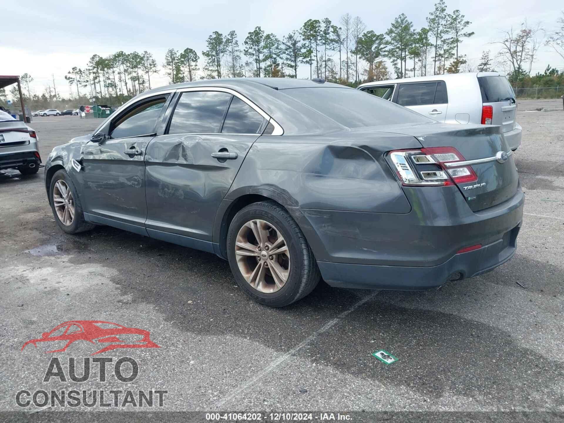 FORD TAURUS 2017 - 1FAHP2D87HG135835