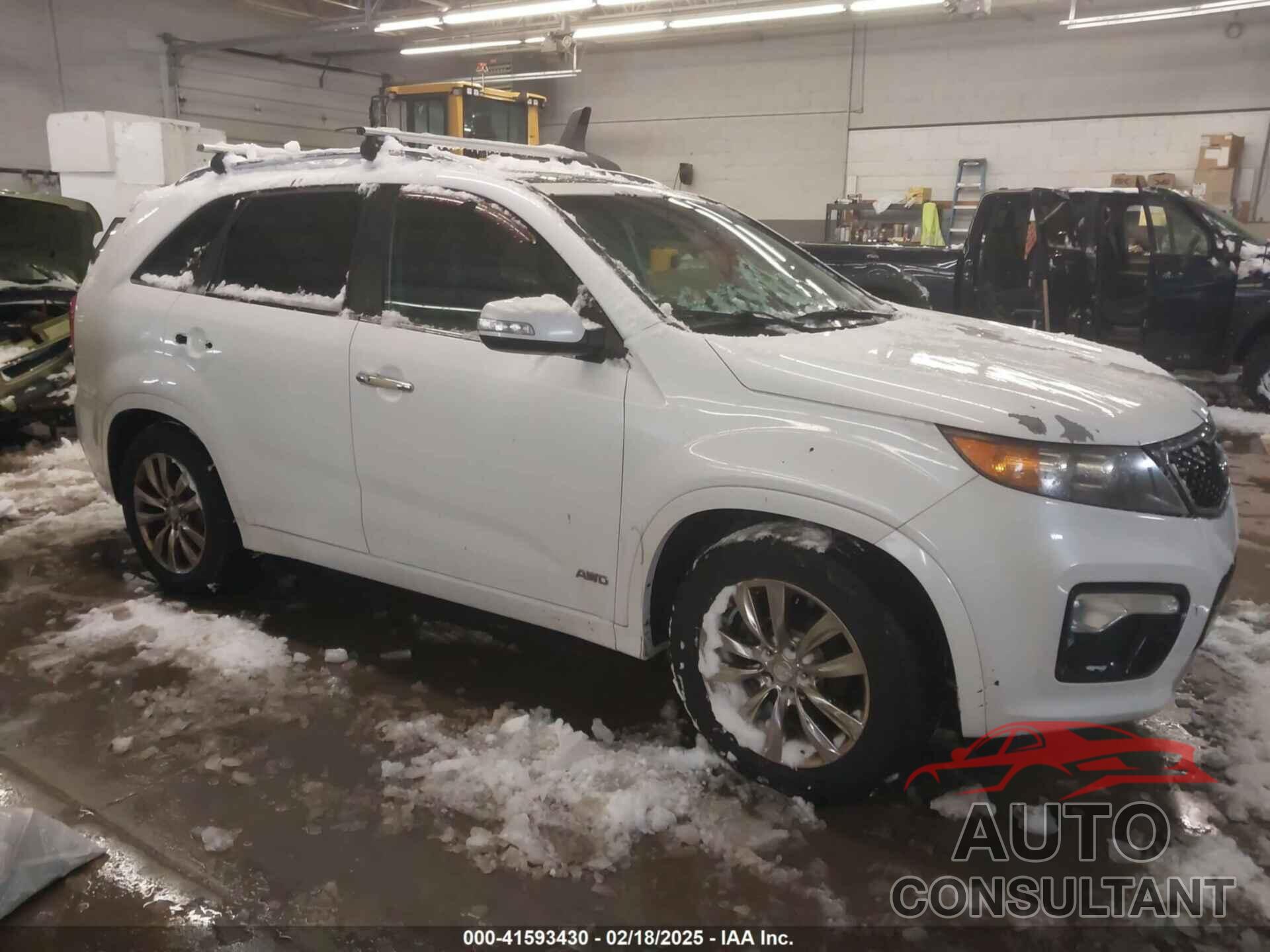 KIA SORENTO 2011 - 5XYKWDA21BG100037