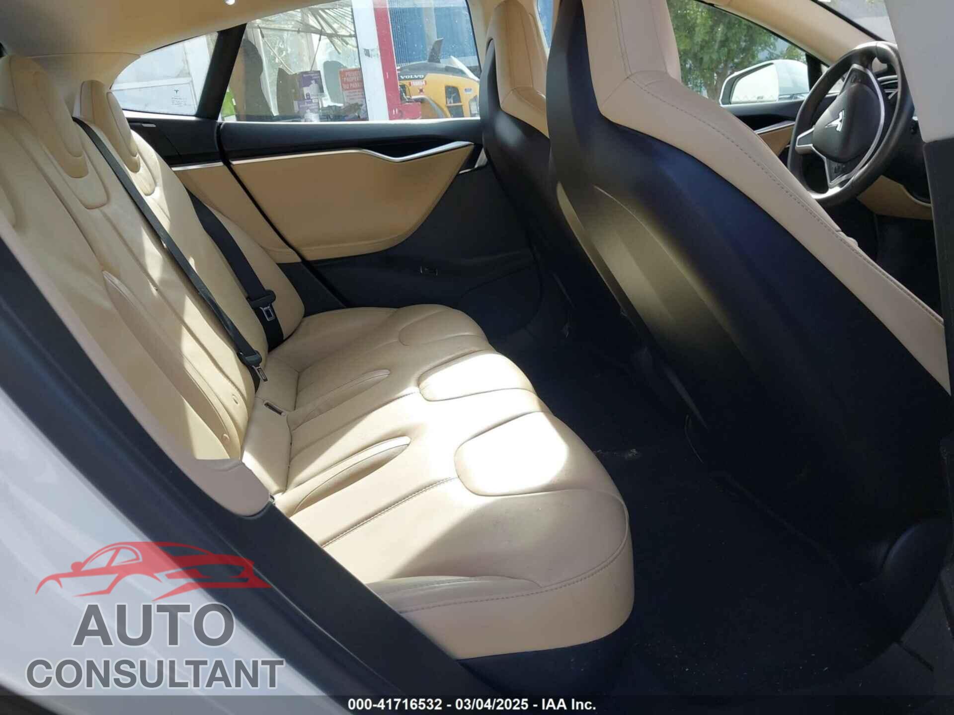 TESLA MODEL S 2013 - 5YJSA1DG2DFP07739