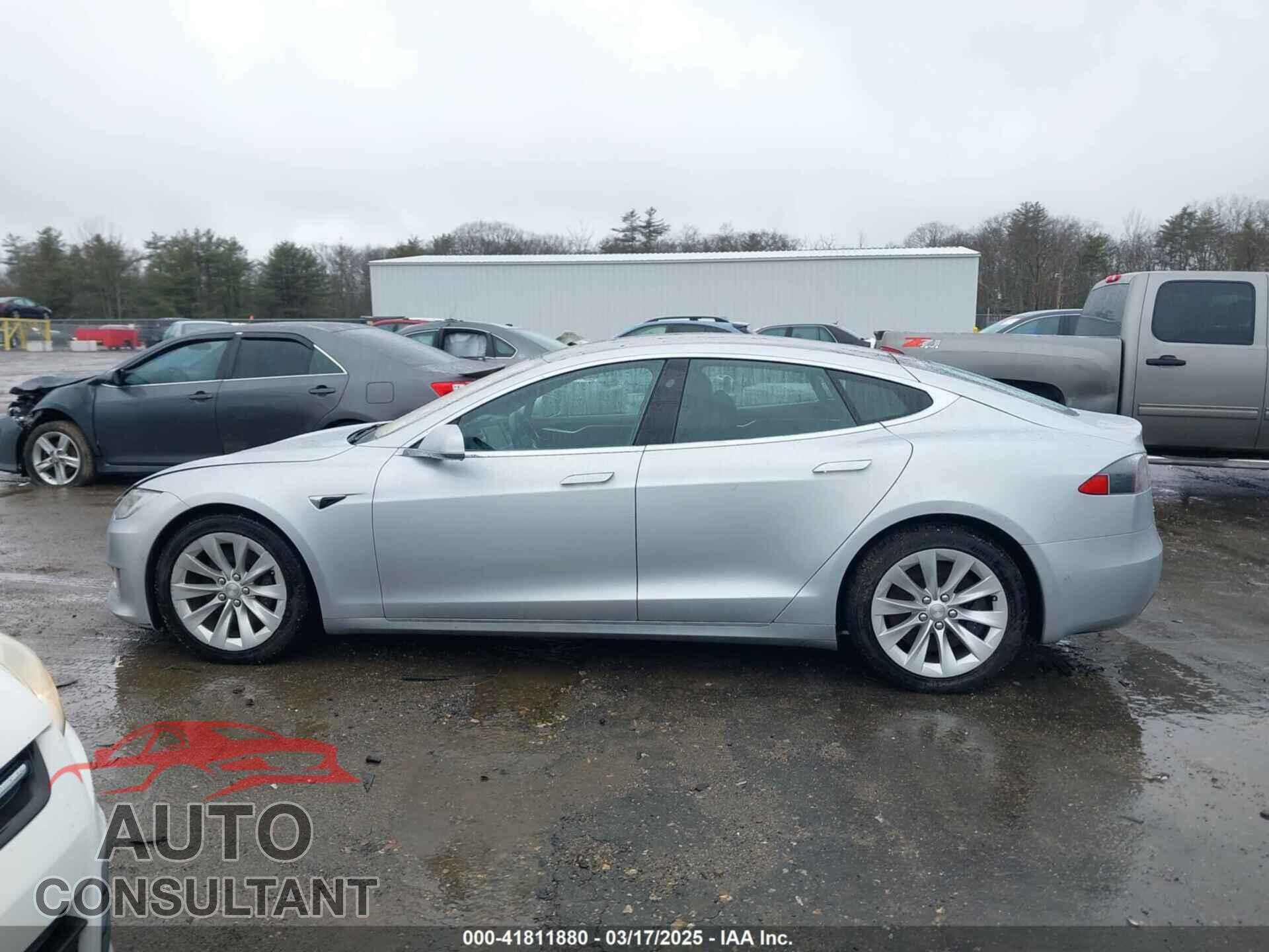 TESLA MODEL S 2017 - 5YJSA1E22HF201241