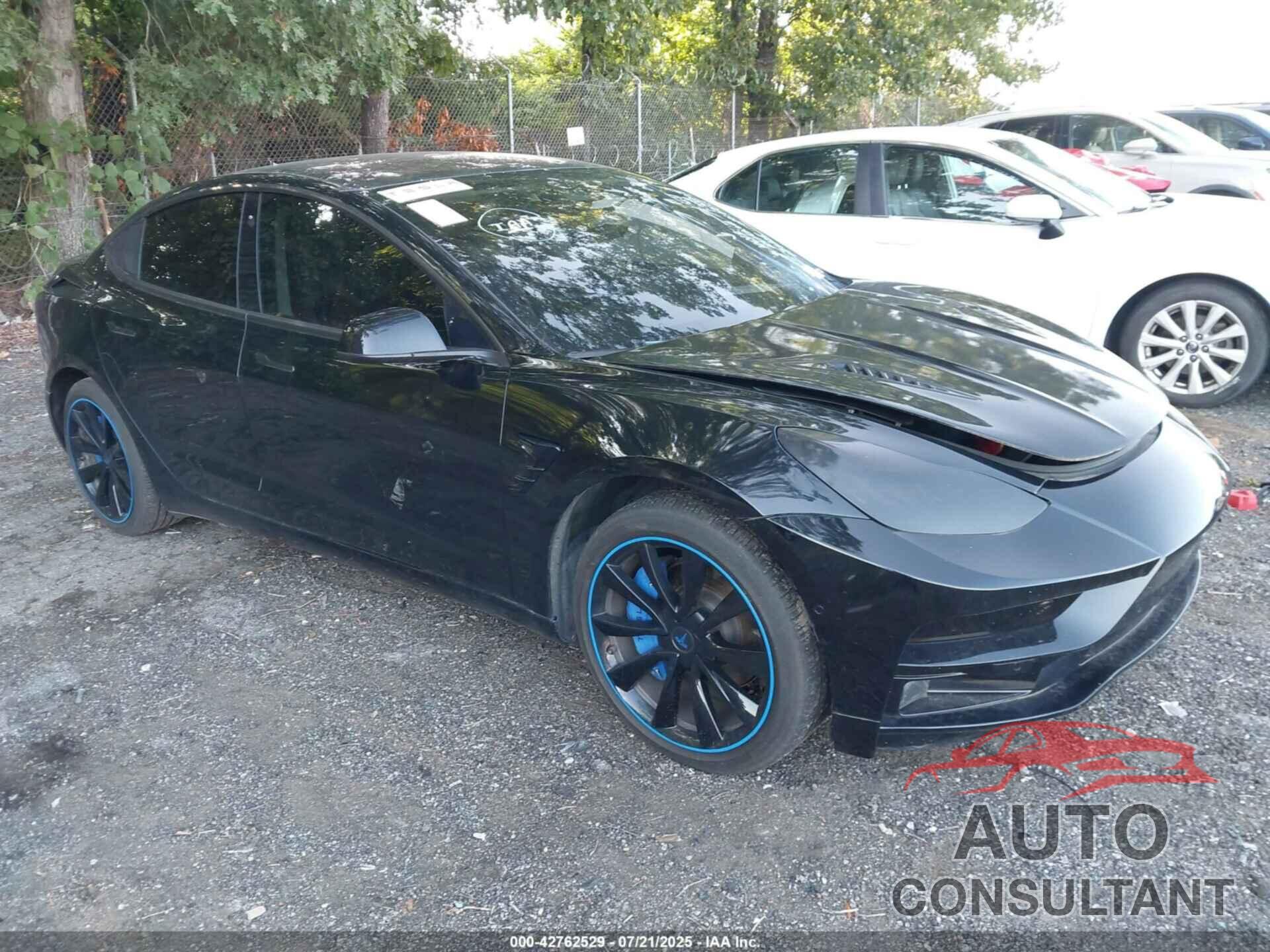 TESLA MODEL 3 2018 - 5YJ3E1EA5JF010760