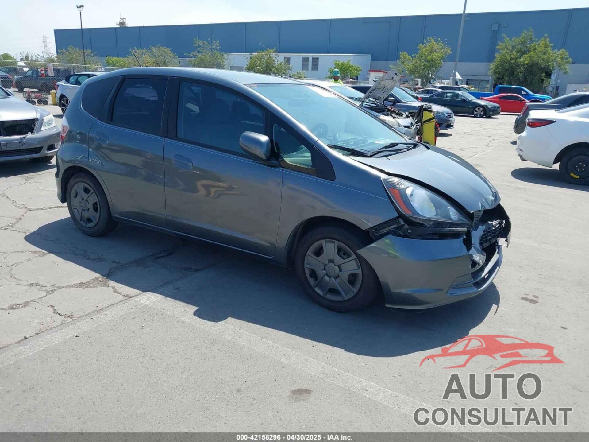 HONDA FIT 2013 - JHMGE8H38DC019072