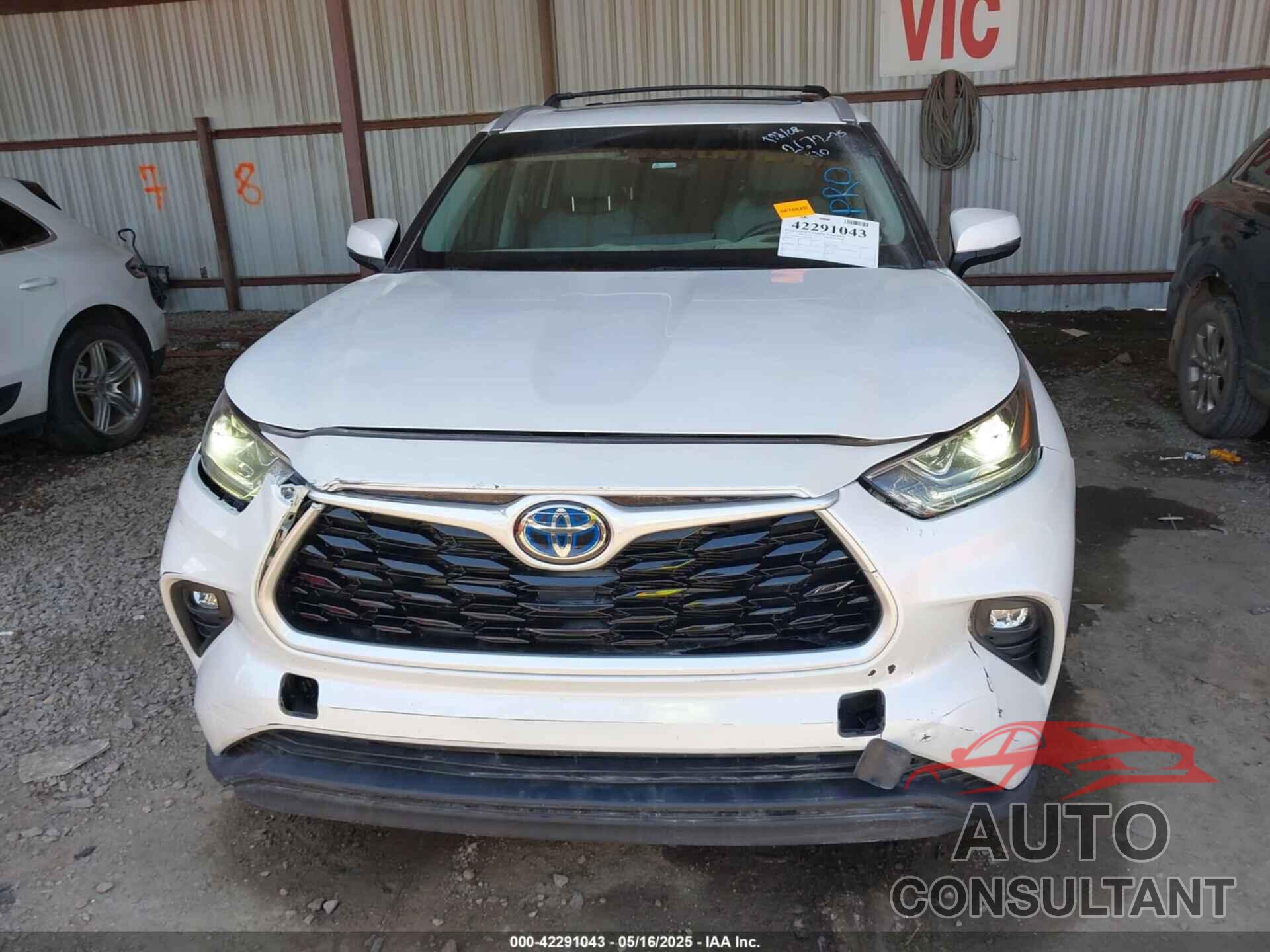 TOYOTA HIGHLANDER 2023 - 5TDAARAH7PS017203