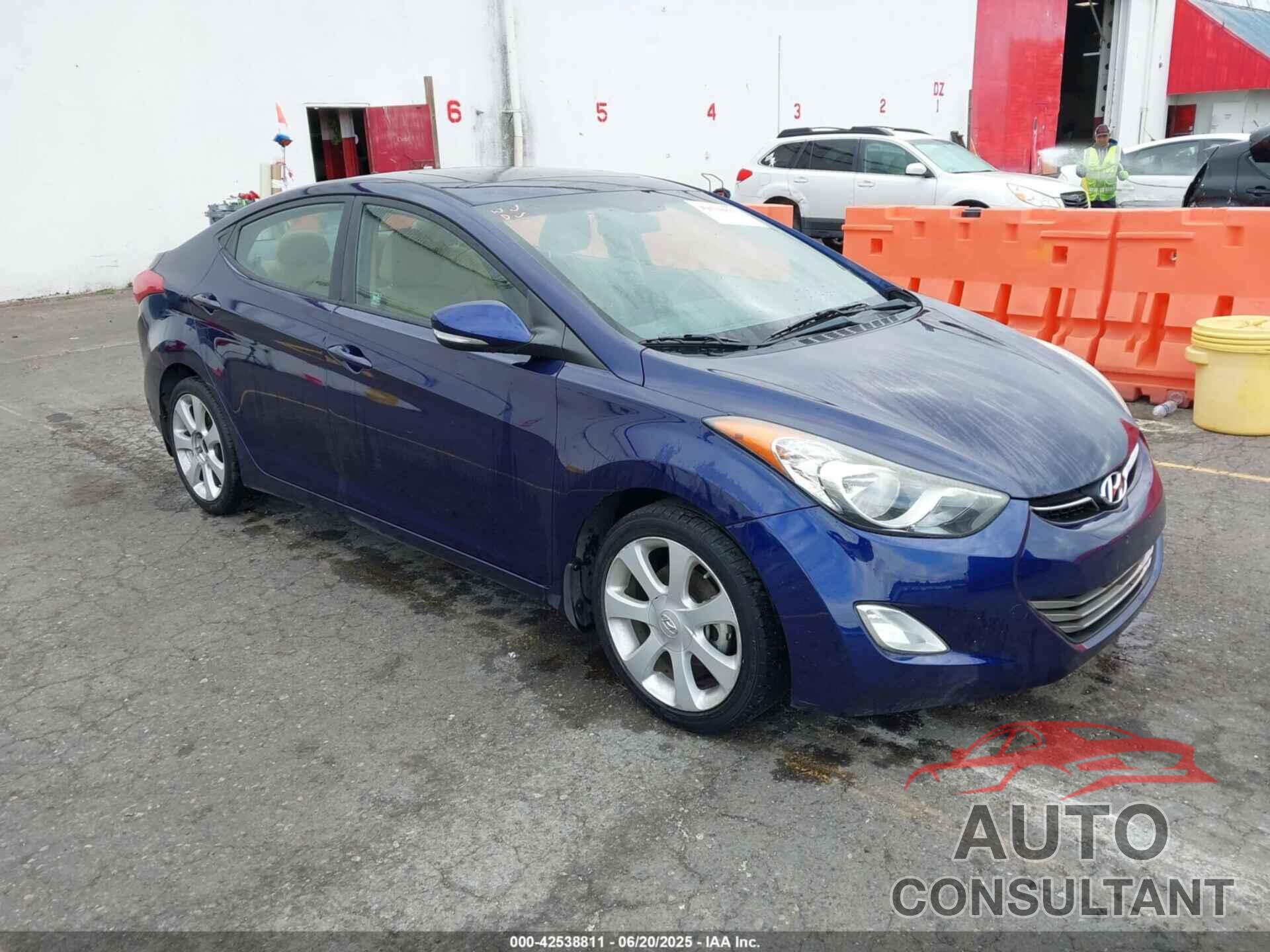 HYUNDAI ELANTRA 2013 - 5NPDH4AE5DH174019