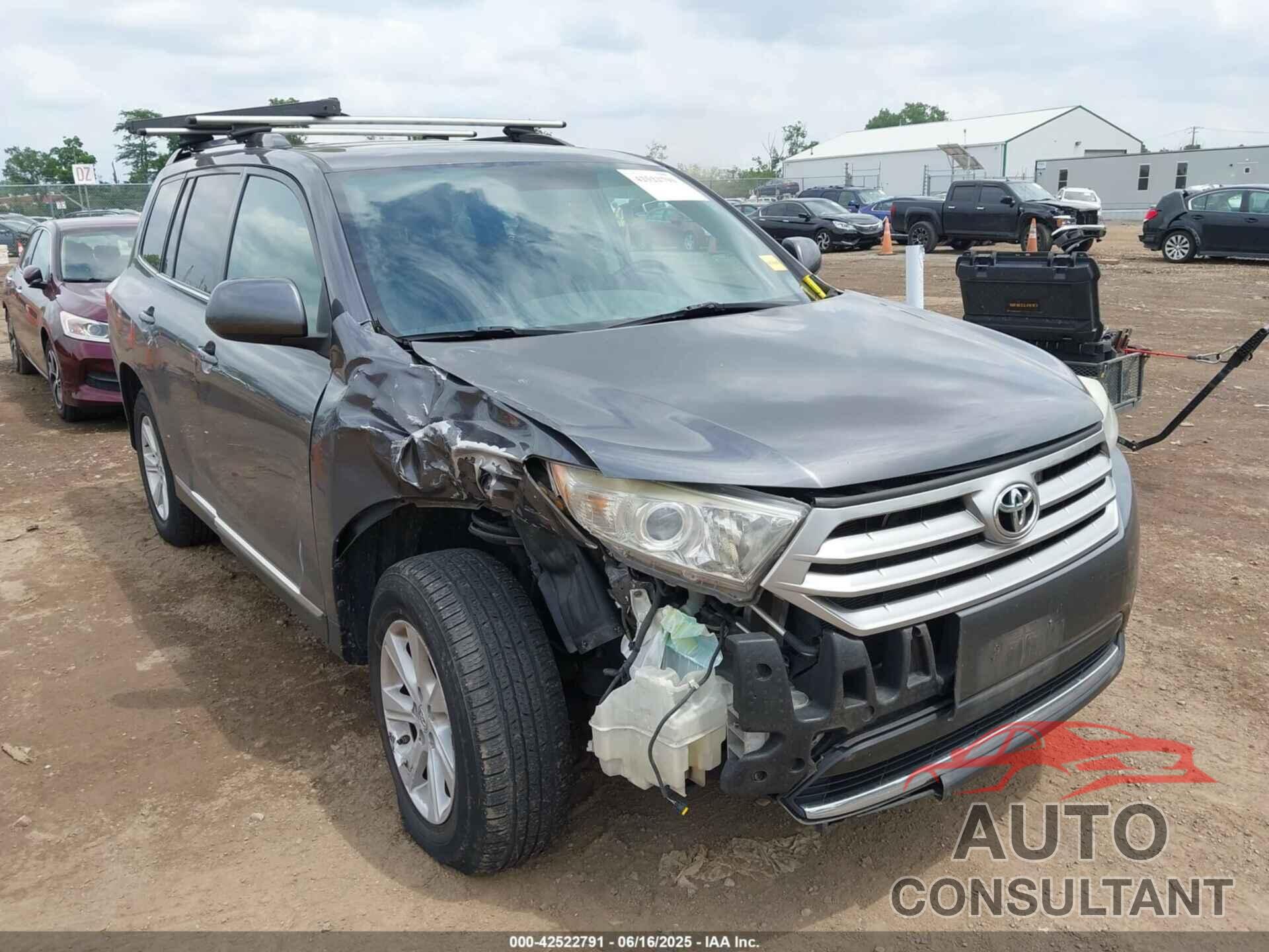 TOYOTA HIGHLANDER 2013 - 5TDBK3EH0DS249551