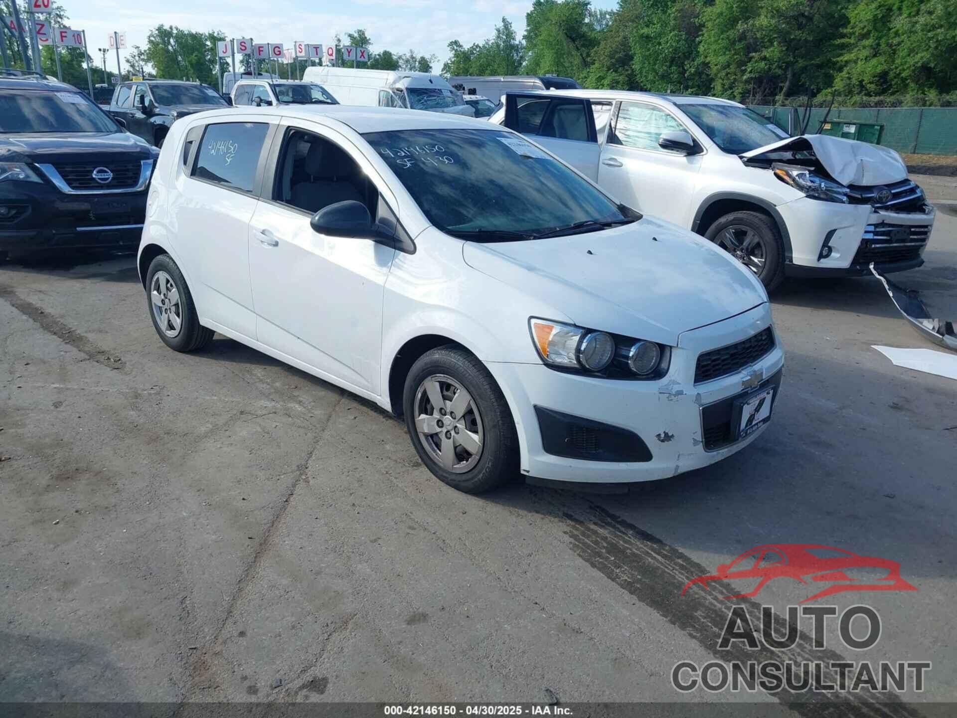 CHEVROLET SONIC 2013 - 1G1JA6SH8D4130347
