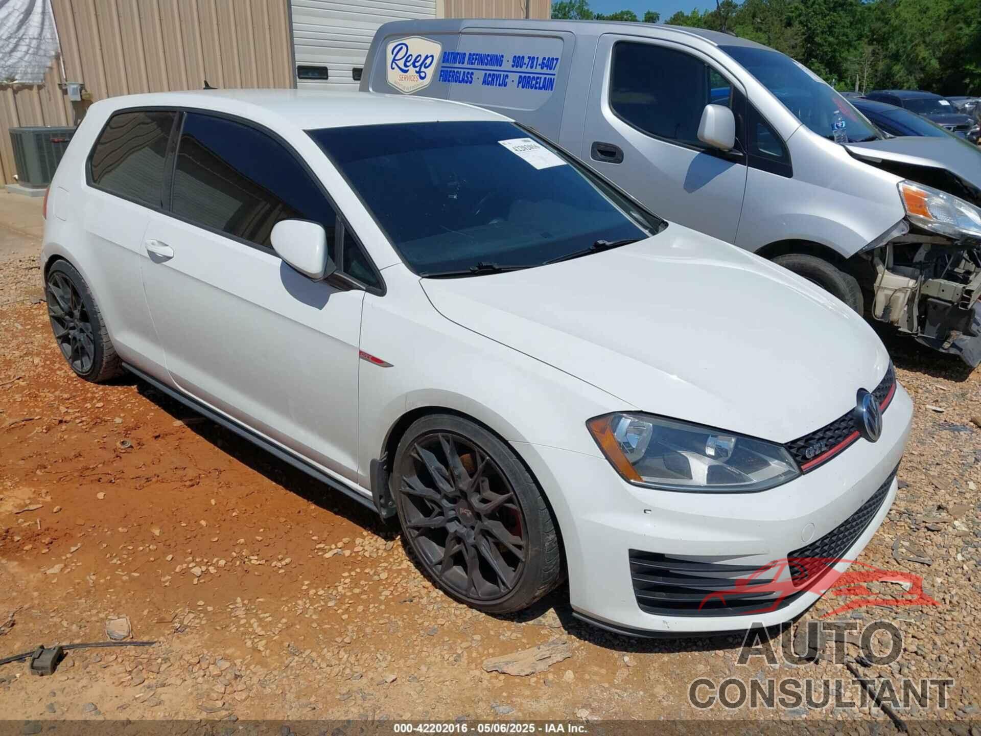 VOLKSWAGEN GOLF GTI 2015 - 3VWYT7AU5FM073873