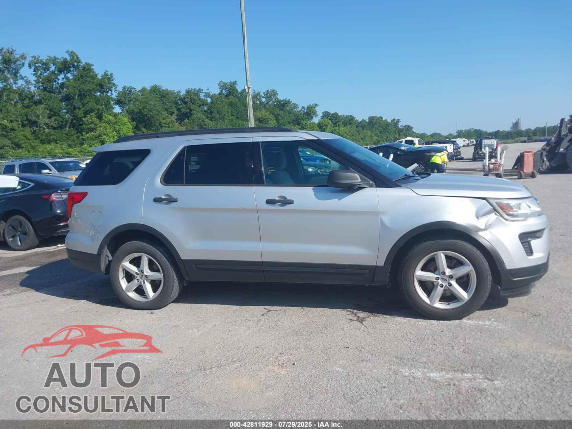FORD EXPLORER 2018 - 1FM5K7B82JGB26702