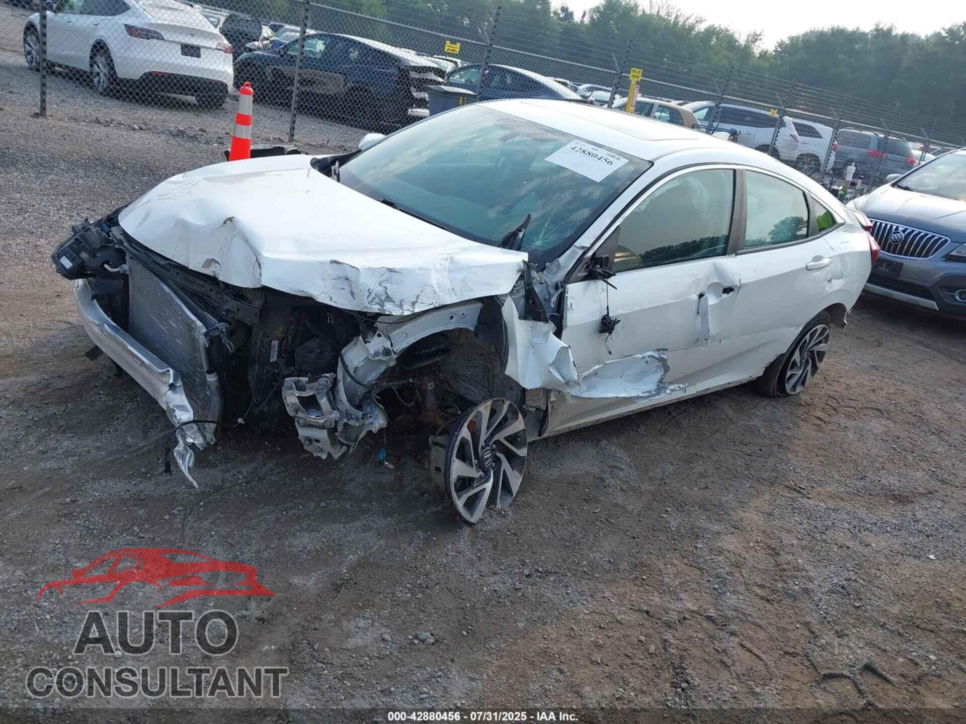 HONDA CIVIC 2018 - 19XFC2F77JE005299
