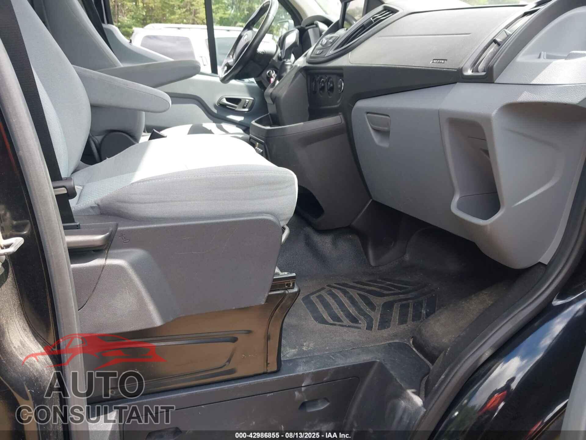 FORD TRANSIT 2016 - 1FTYR2YG9GKB48636