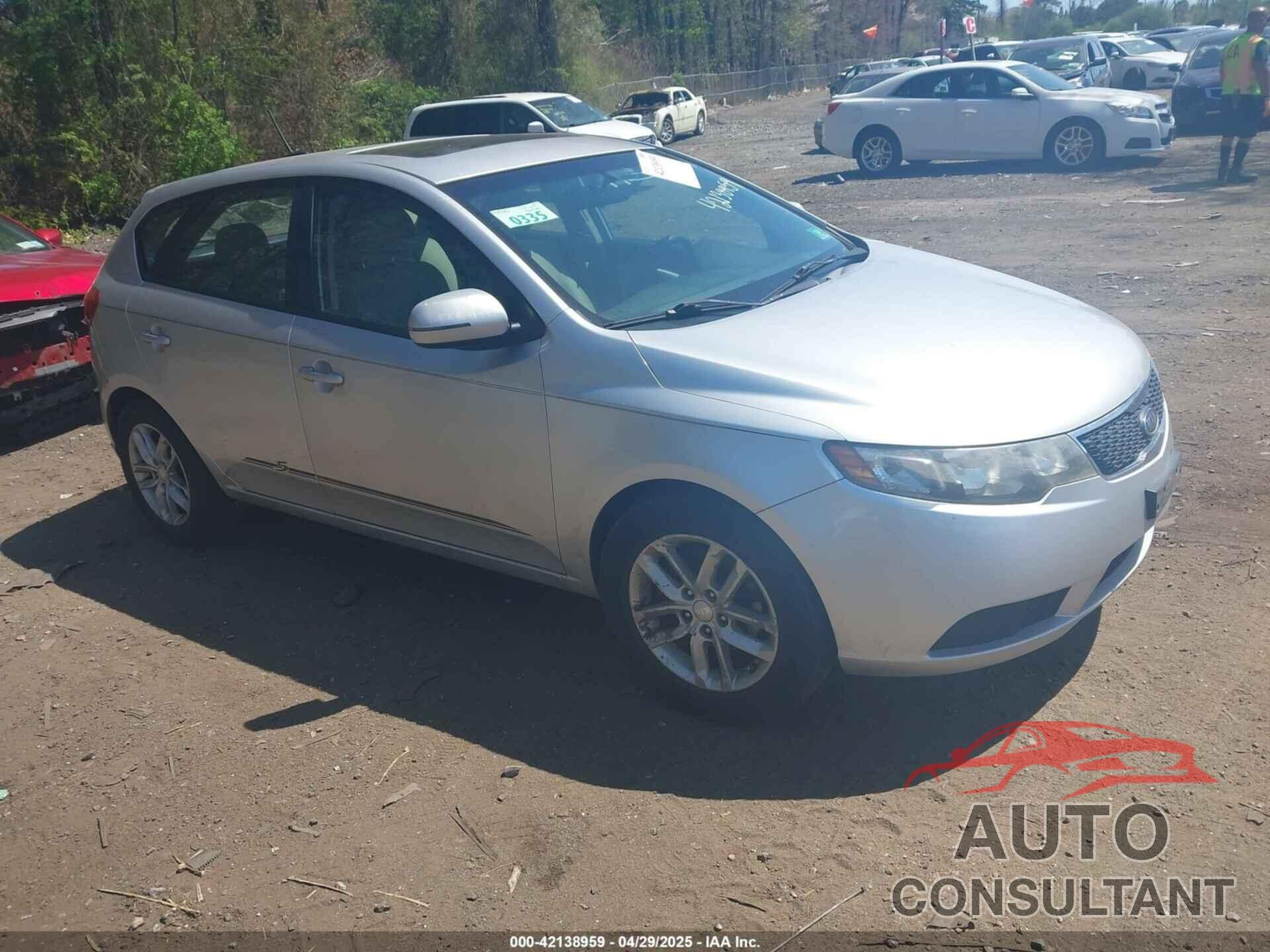 KIA FORTE 2011 - KNAFU5A25B5408556