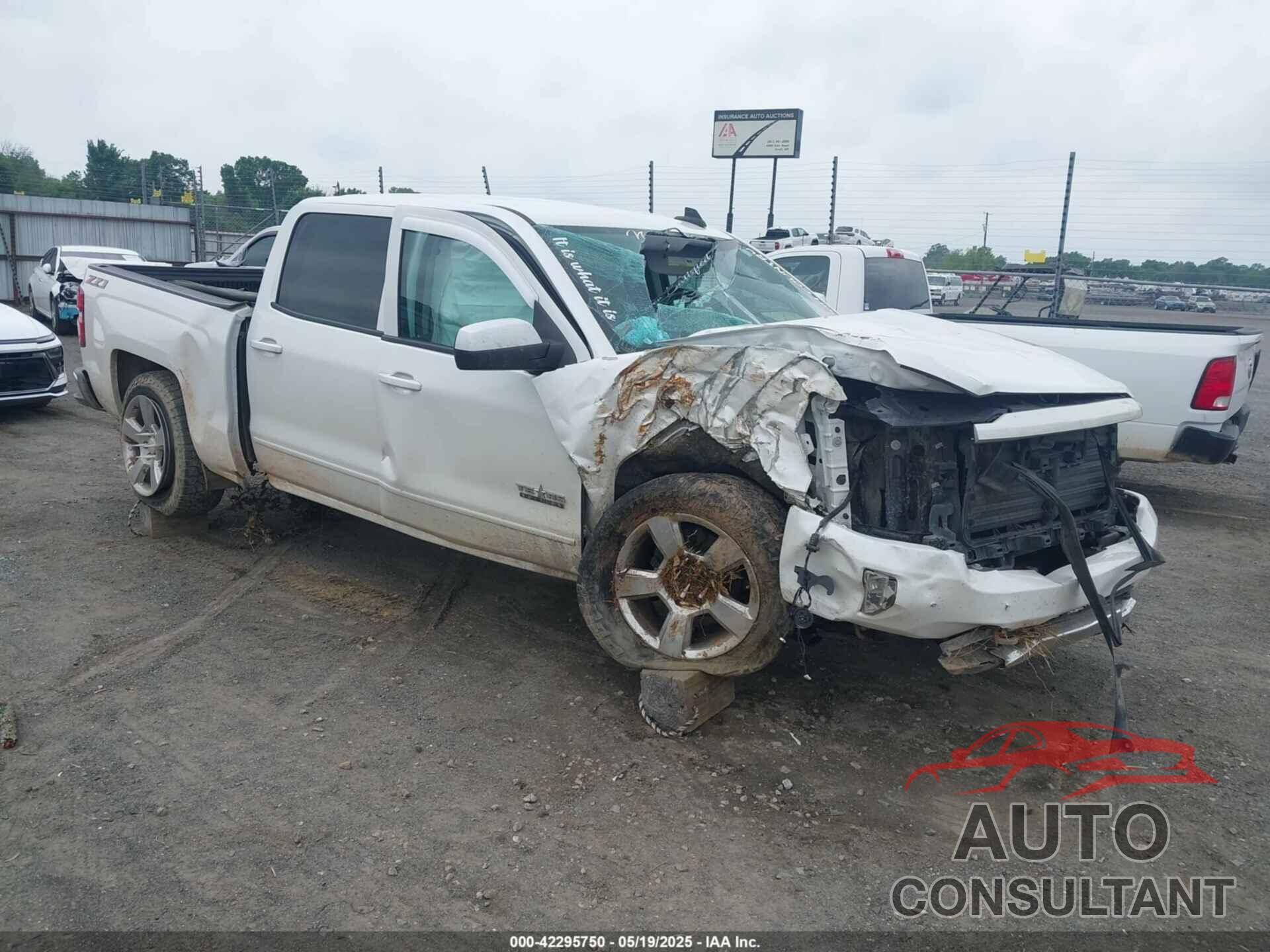 CHEVROLET SILVERADO 1500 2018 - 3GCUKREC0JG342290