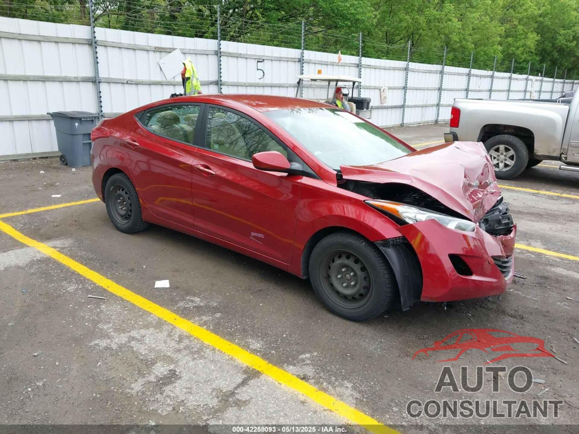 HYUNDAI ELANTRA 2013 - 5NPDH4AE7DH211409
