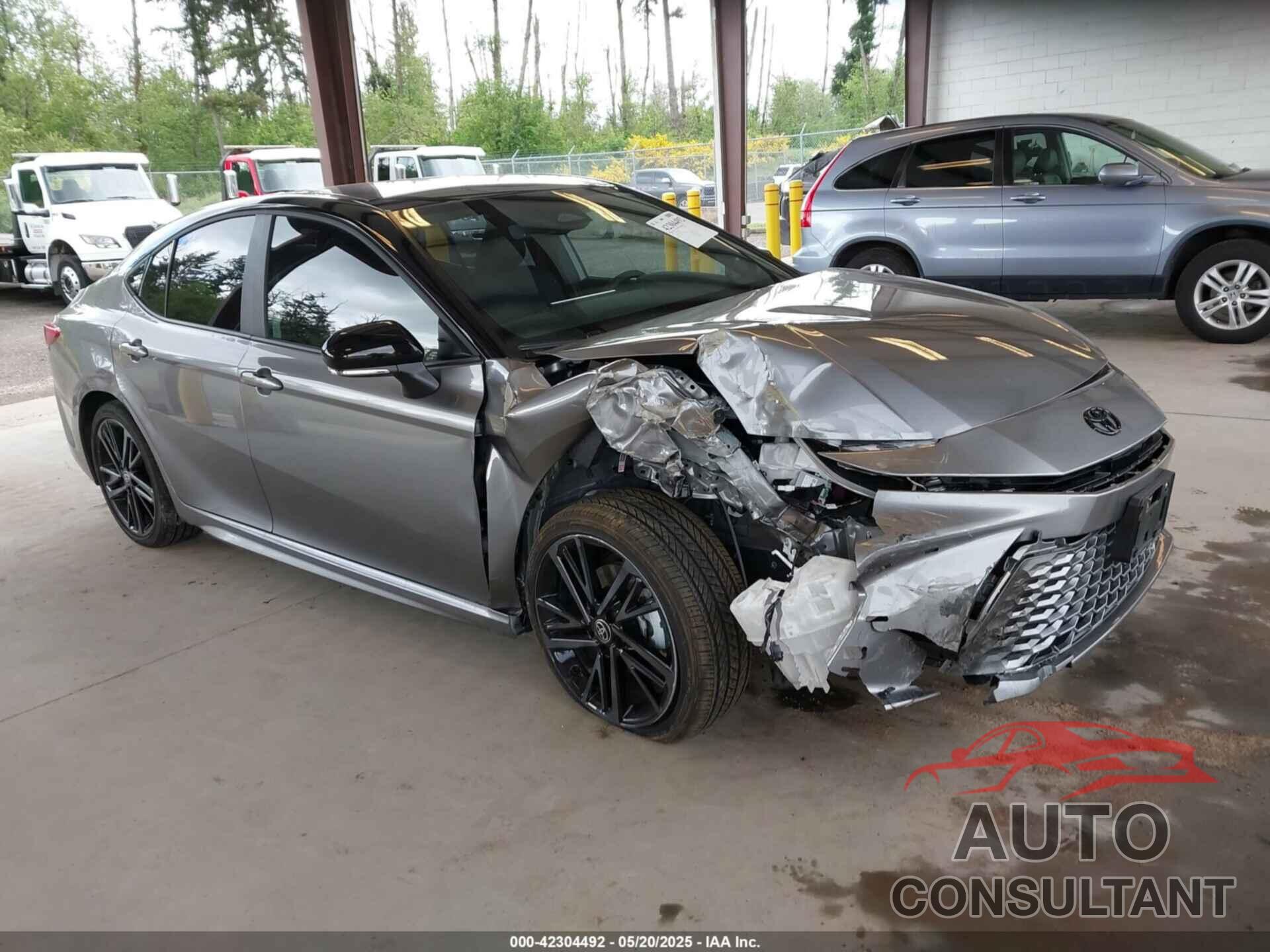 TOYOTA CAMRY 2025 - 4T1DBADK8SU520855