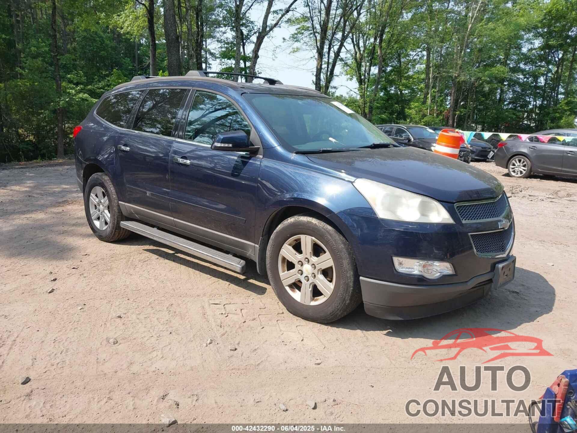 CHEVROLET TRAVERSE 2011 - 1GNKRGED6BJ209802