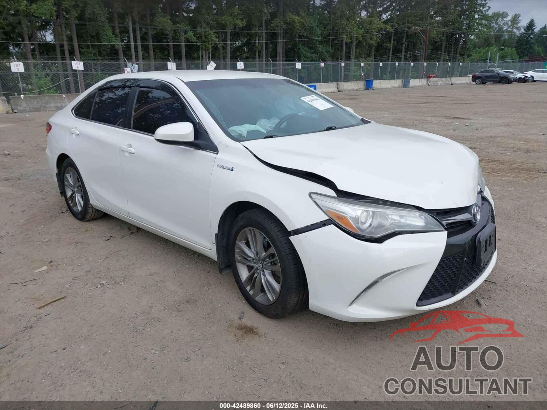 TOYOTA CAMRY HYBRID 2016 - 4T1BD1FK3GU195649