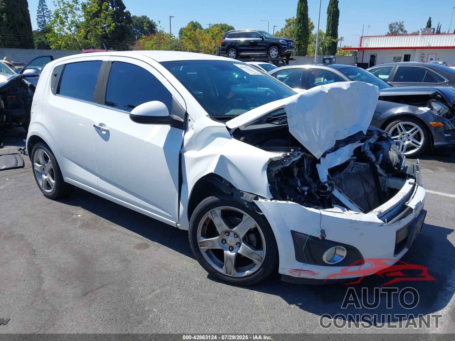 CHEVROLET SONIC 2013 - 1G1JE6SG8D4170343