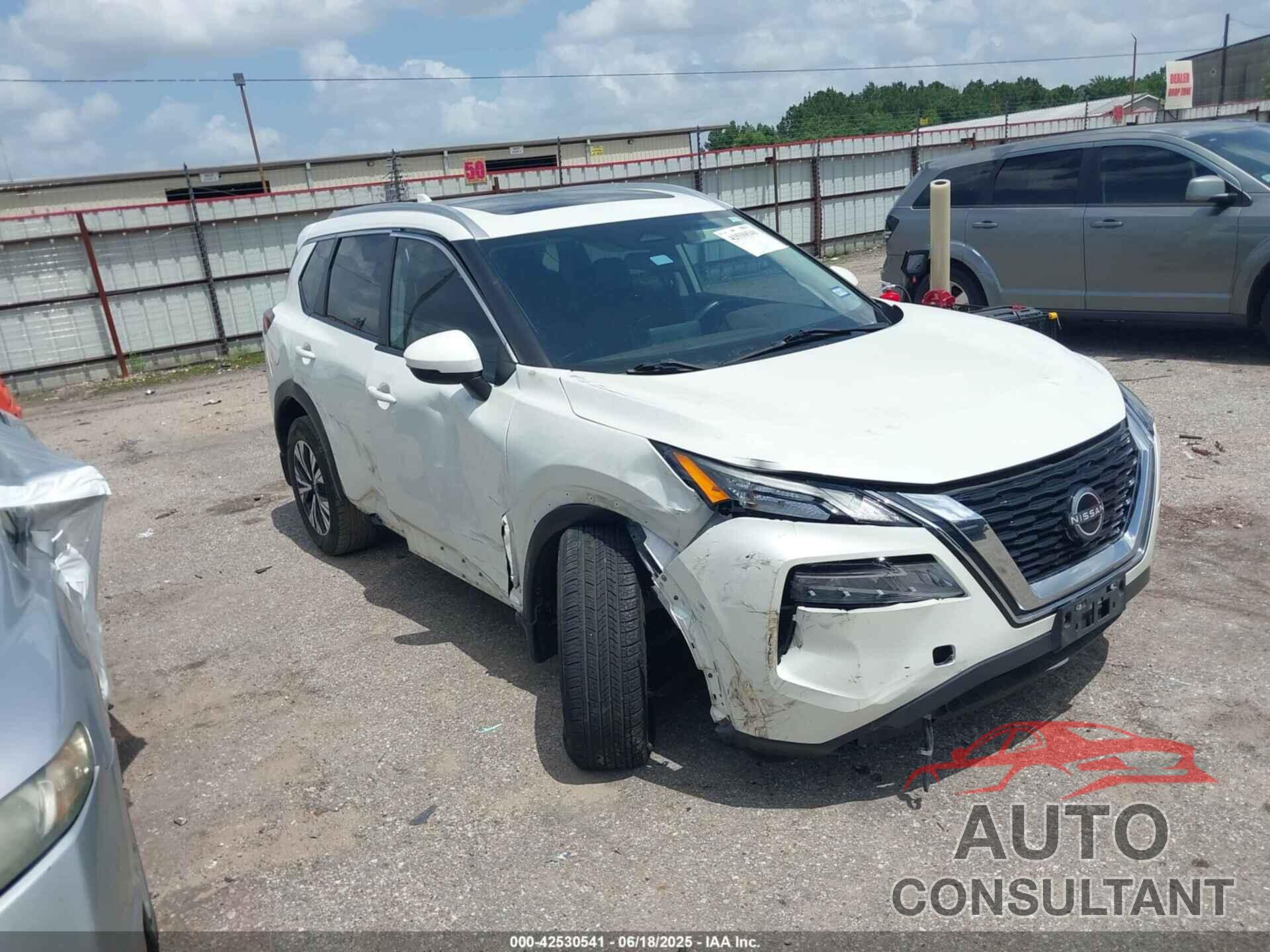 NISSAN ROGUE 2022 - 5N1BT3BA5NC730558