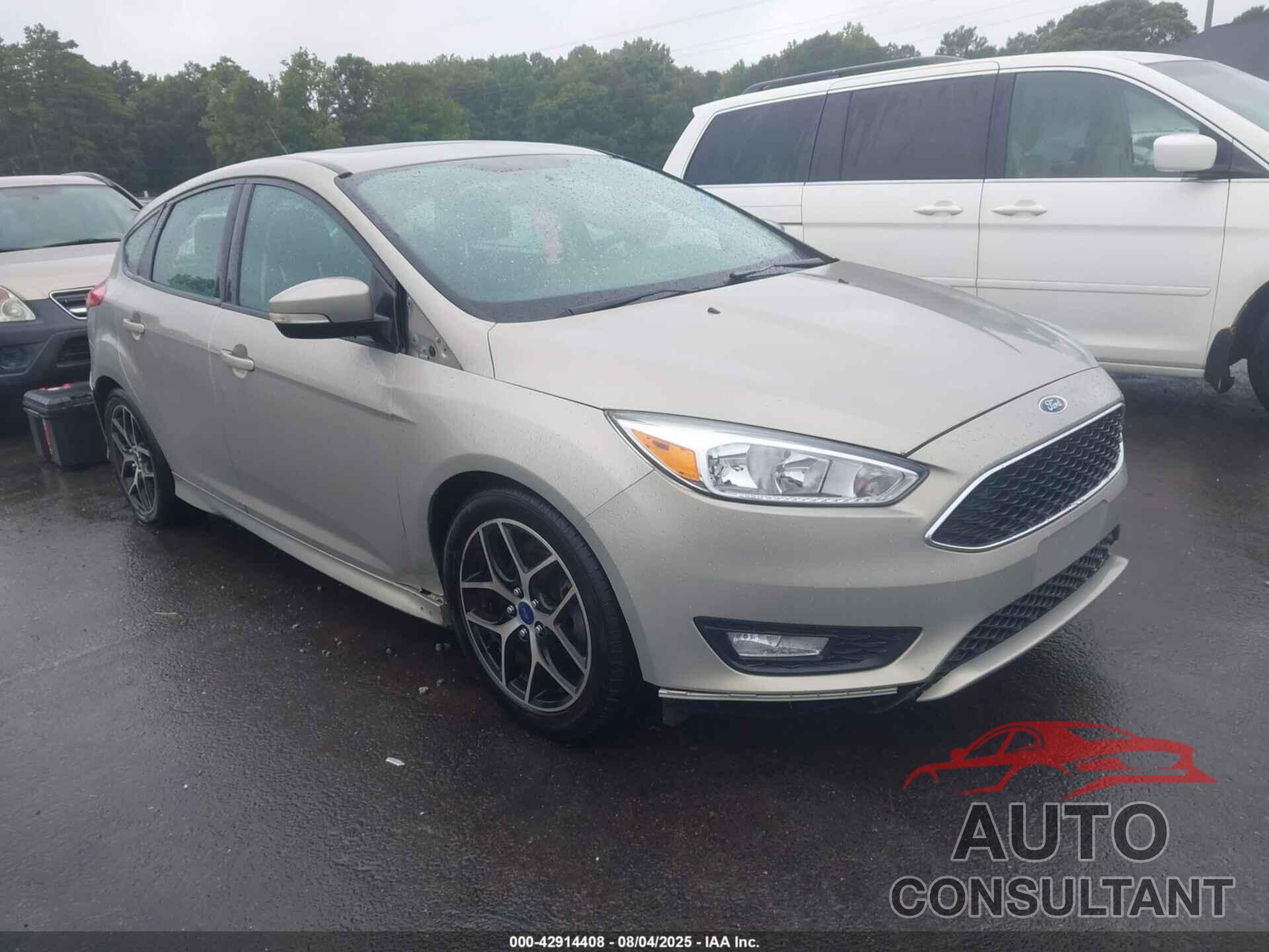 FORD FOCUS 2015 - 1FADP3K29FL384032