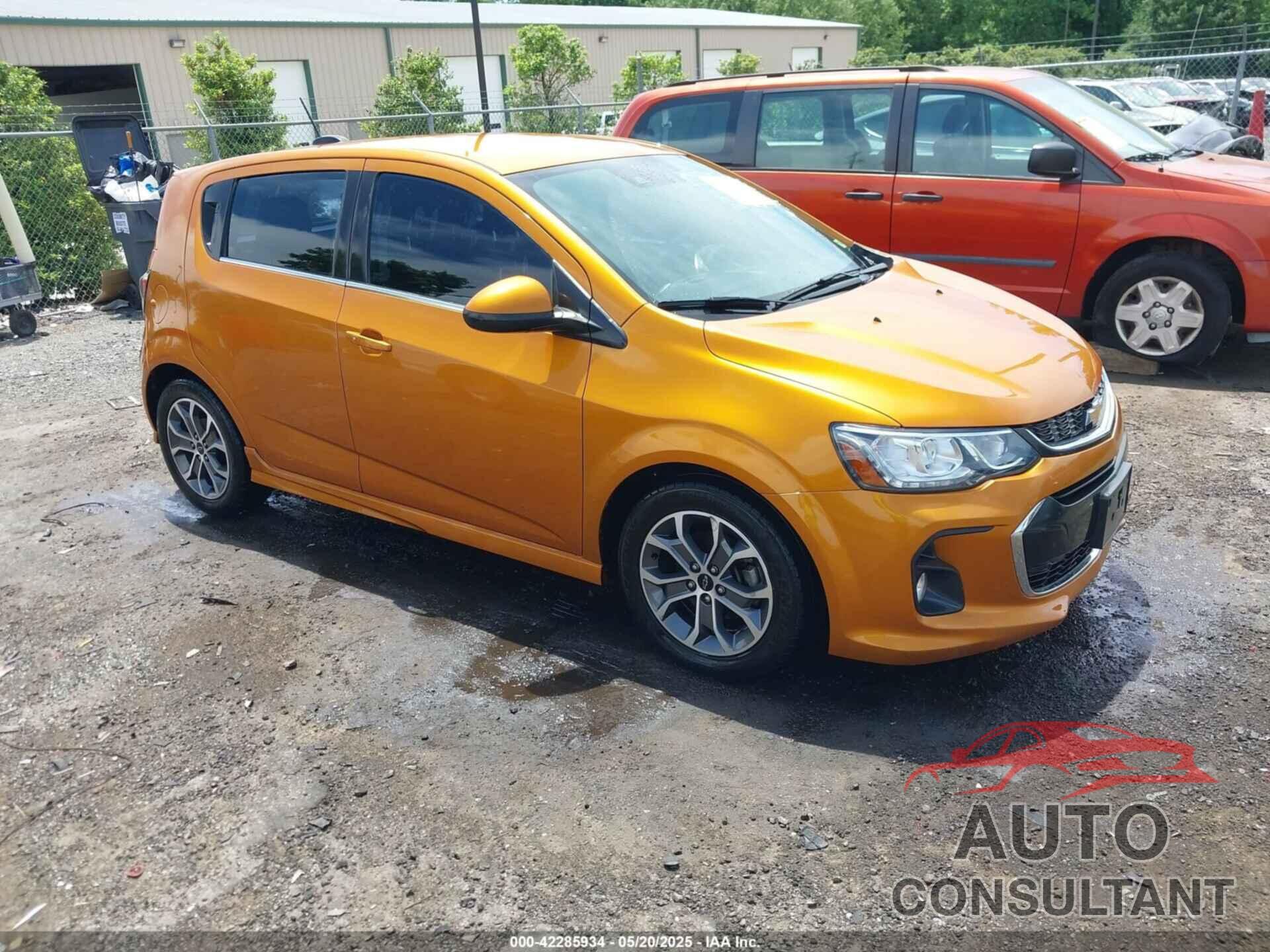 CHEVROLET SONIC 2018 - 1G1JD6SH9J4134586