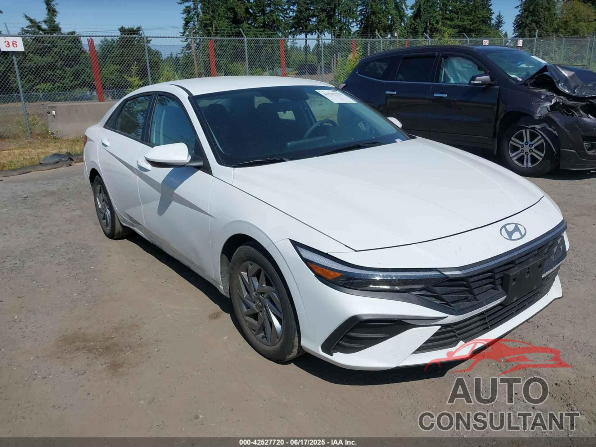 HYUNDAI ELANTRA 2024 - KMHLM4DG9RU819624
