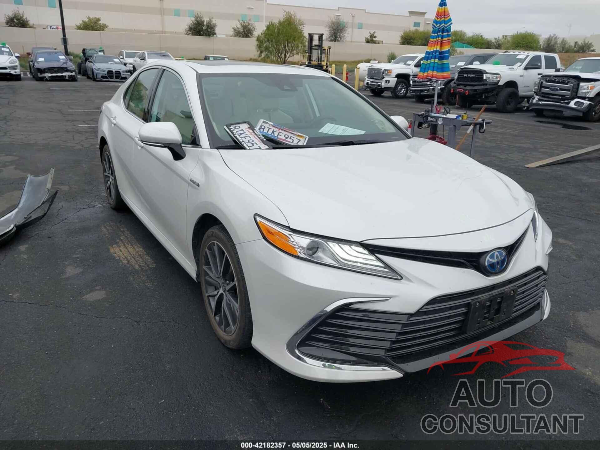 TOYOTA CAMRY 2021 - 4T1F31AK2MU019988