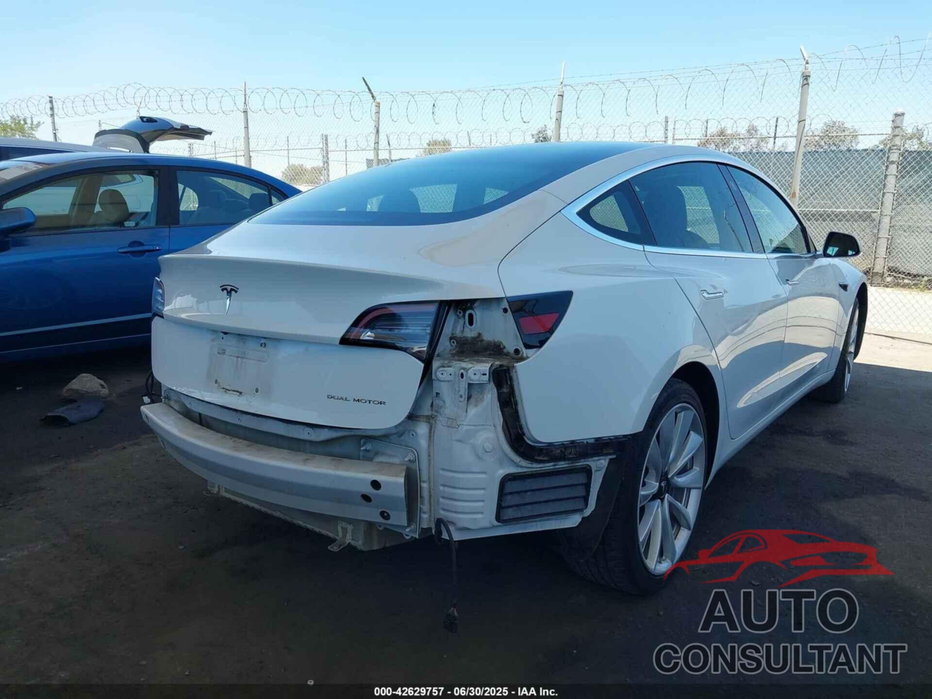 TESLA MODEL 3 2018 - 5YJ3E1EB9JF085339