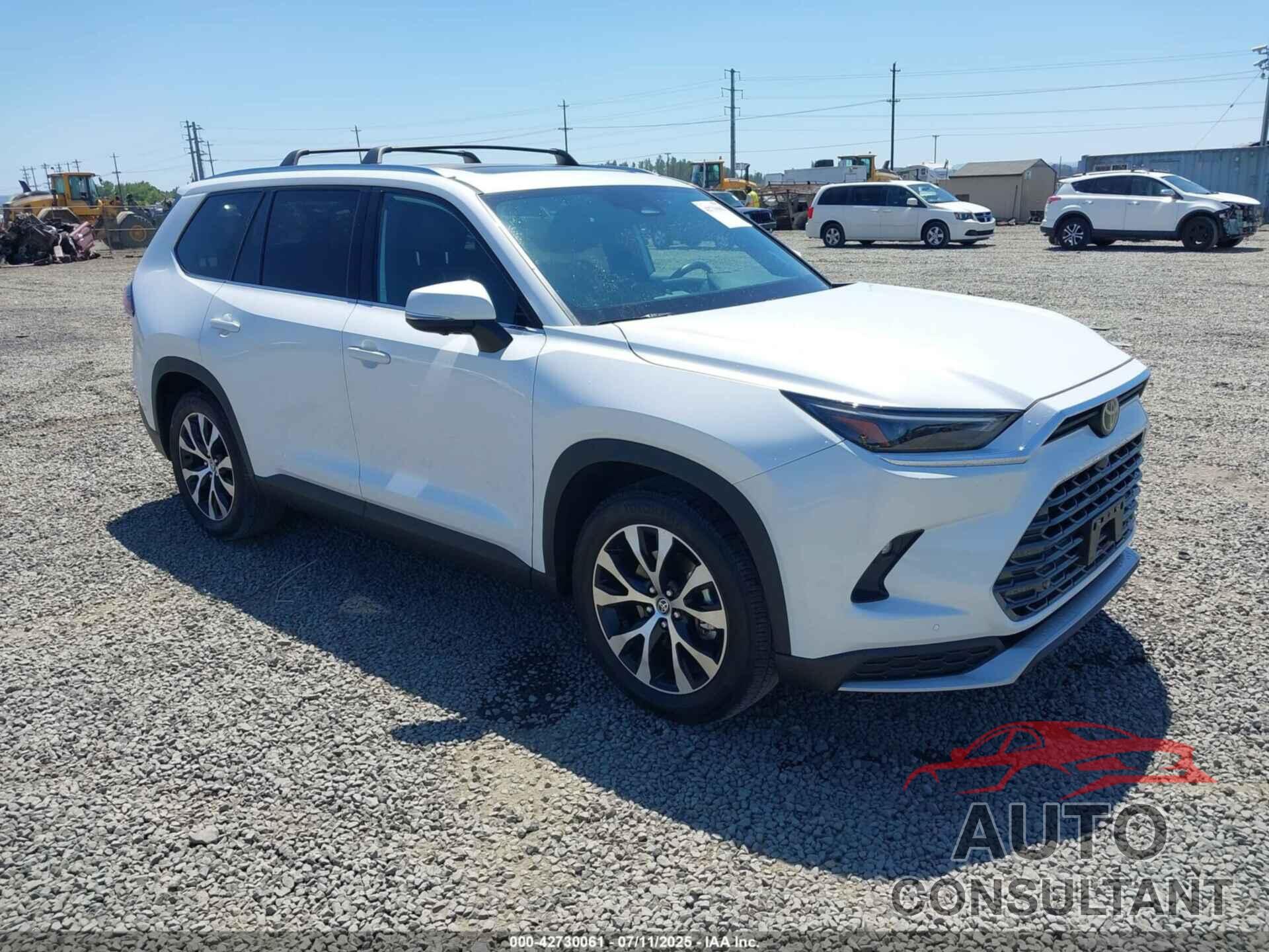 TOYOTA GRAND HIGHLANDER 2024 - 5TDADAB59RS003965