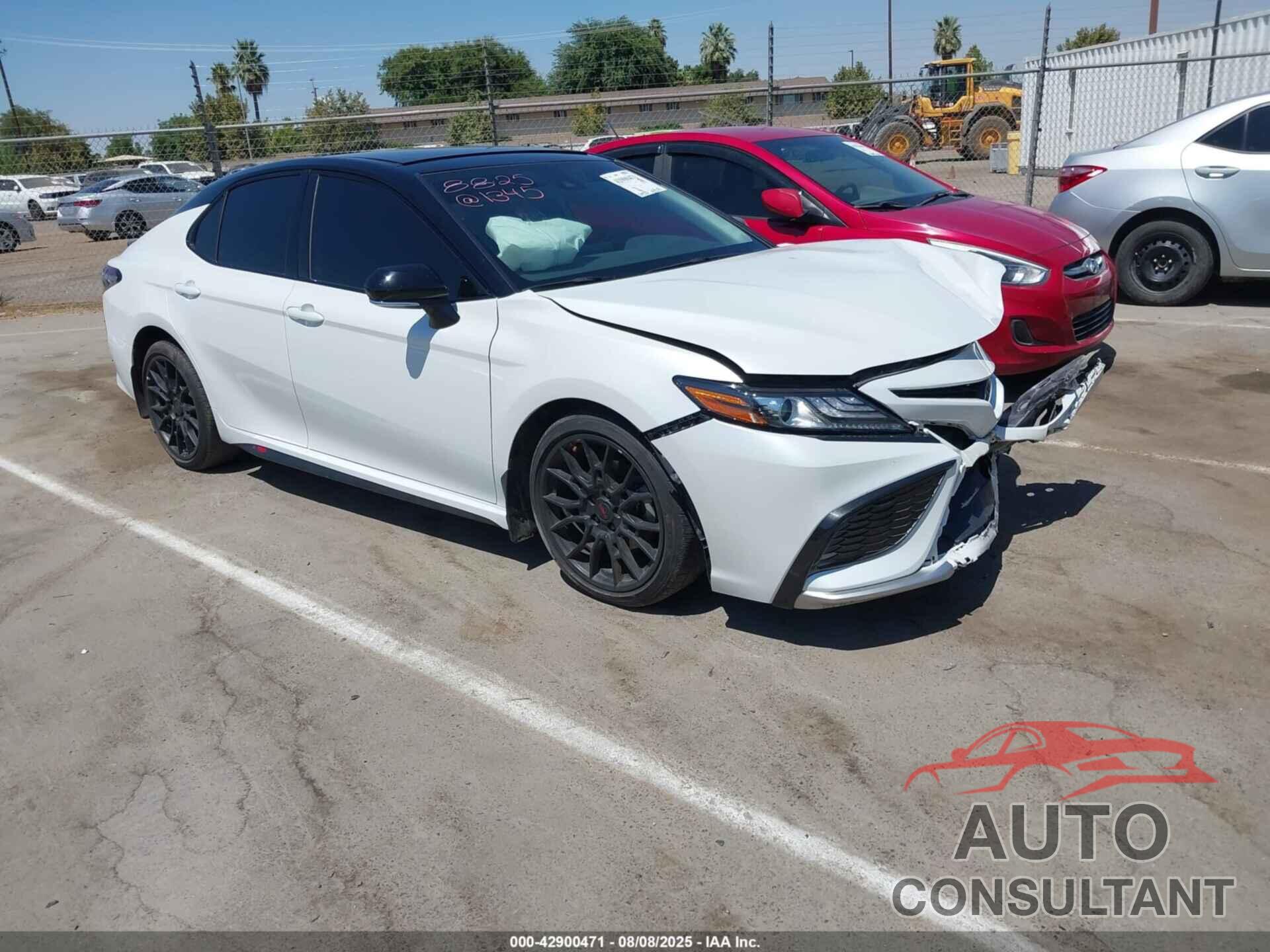 TOYOTA CAMRY 2023 - 4T1K61AK6PU100275