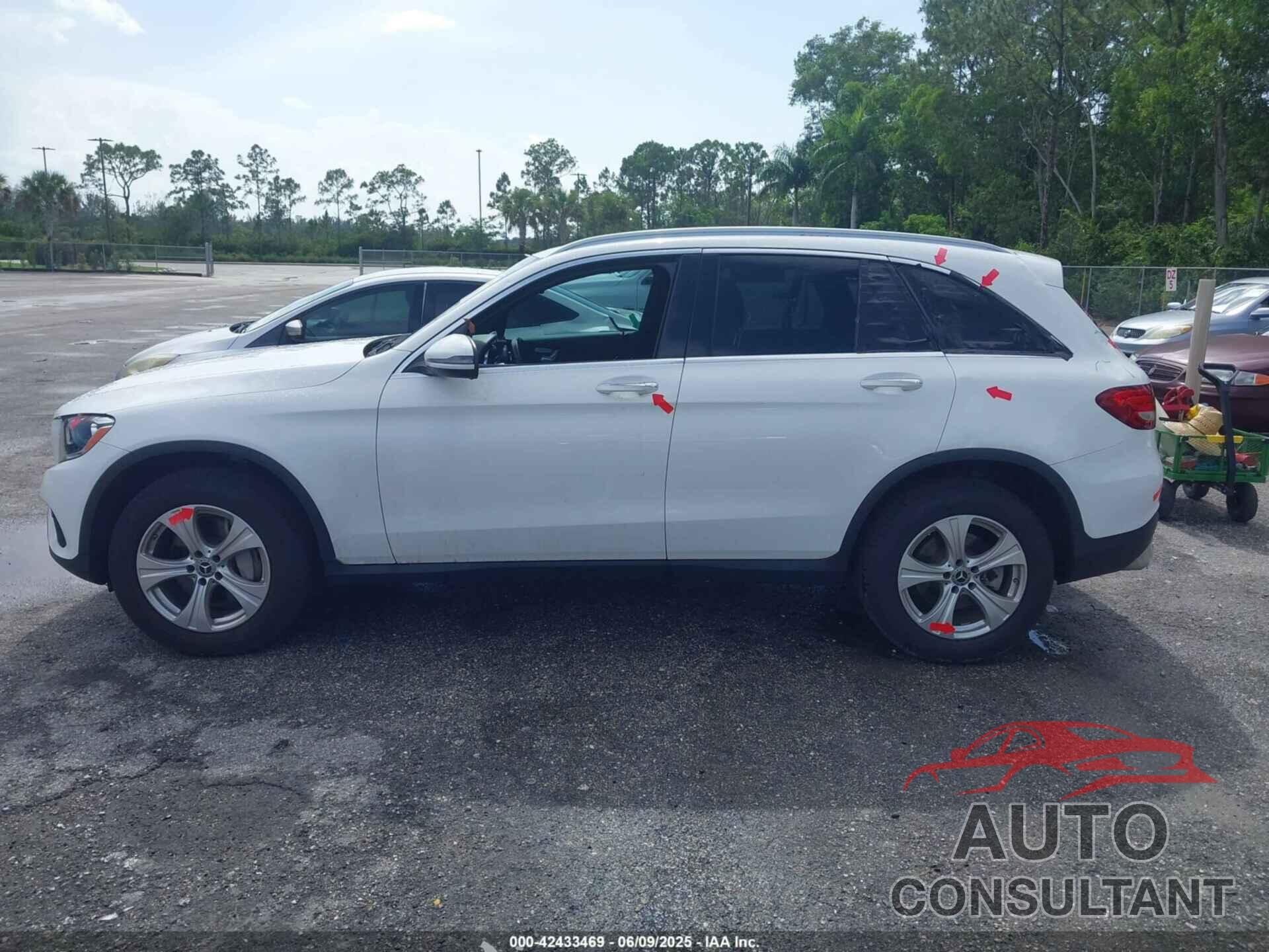 MERCEDES-BENZ GLC 300 2017 - WDC0G4JB3HV011053