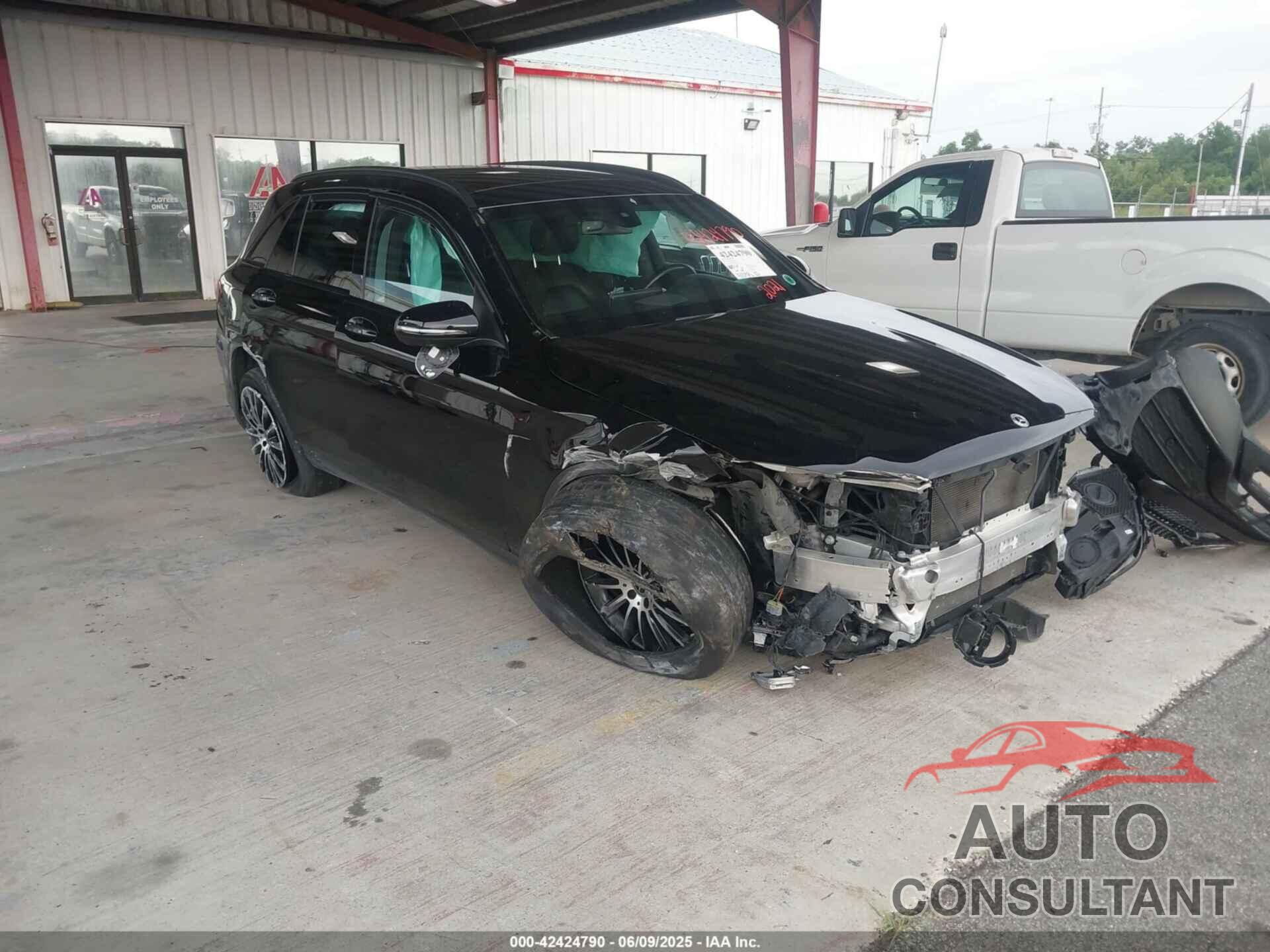 MERCEDES-BENZ GLC 300 2021 - W1N0G8DB8MV291242