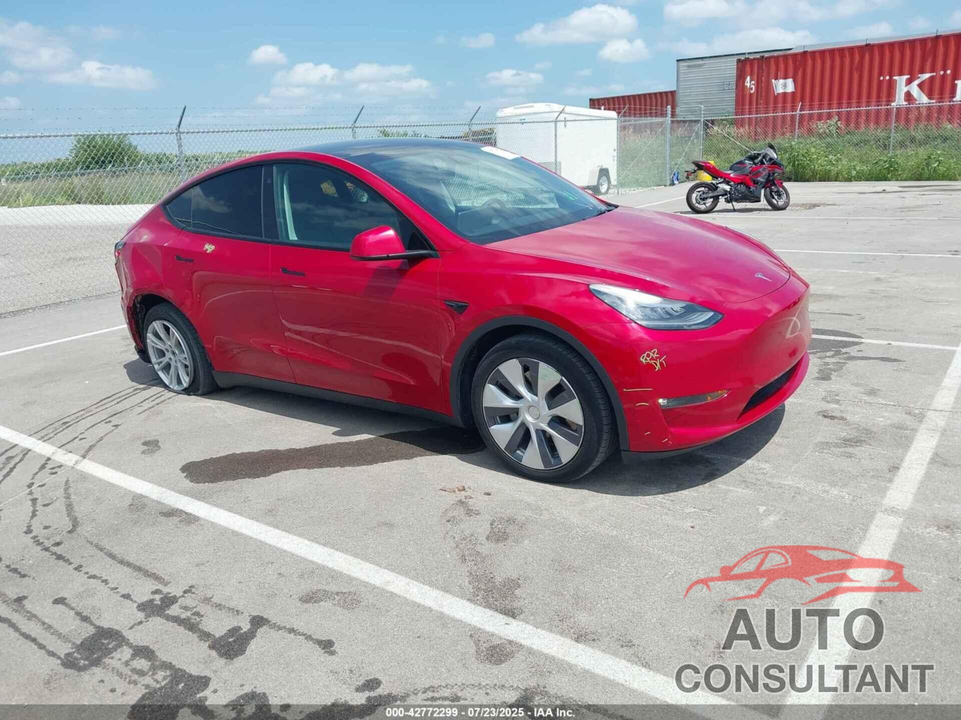 TESLA MODEL Y 2021 - 5YJYGDEE9MF112541