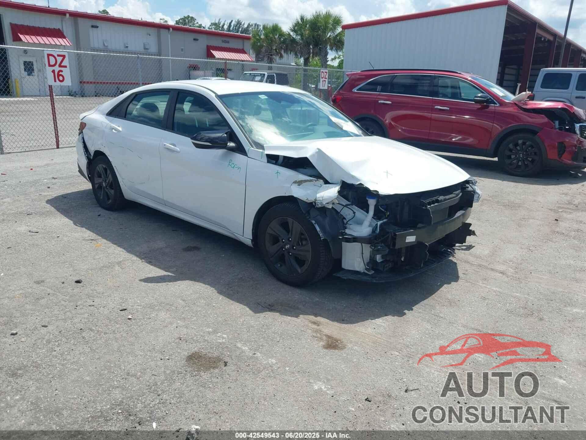 HYUNDAI ELANTRA 2022 - 5NPLM4AG1NH071643