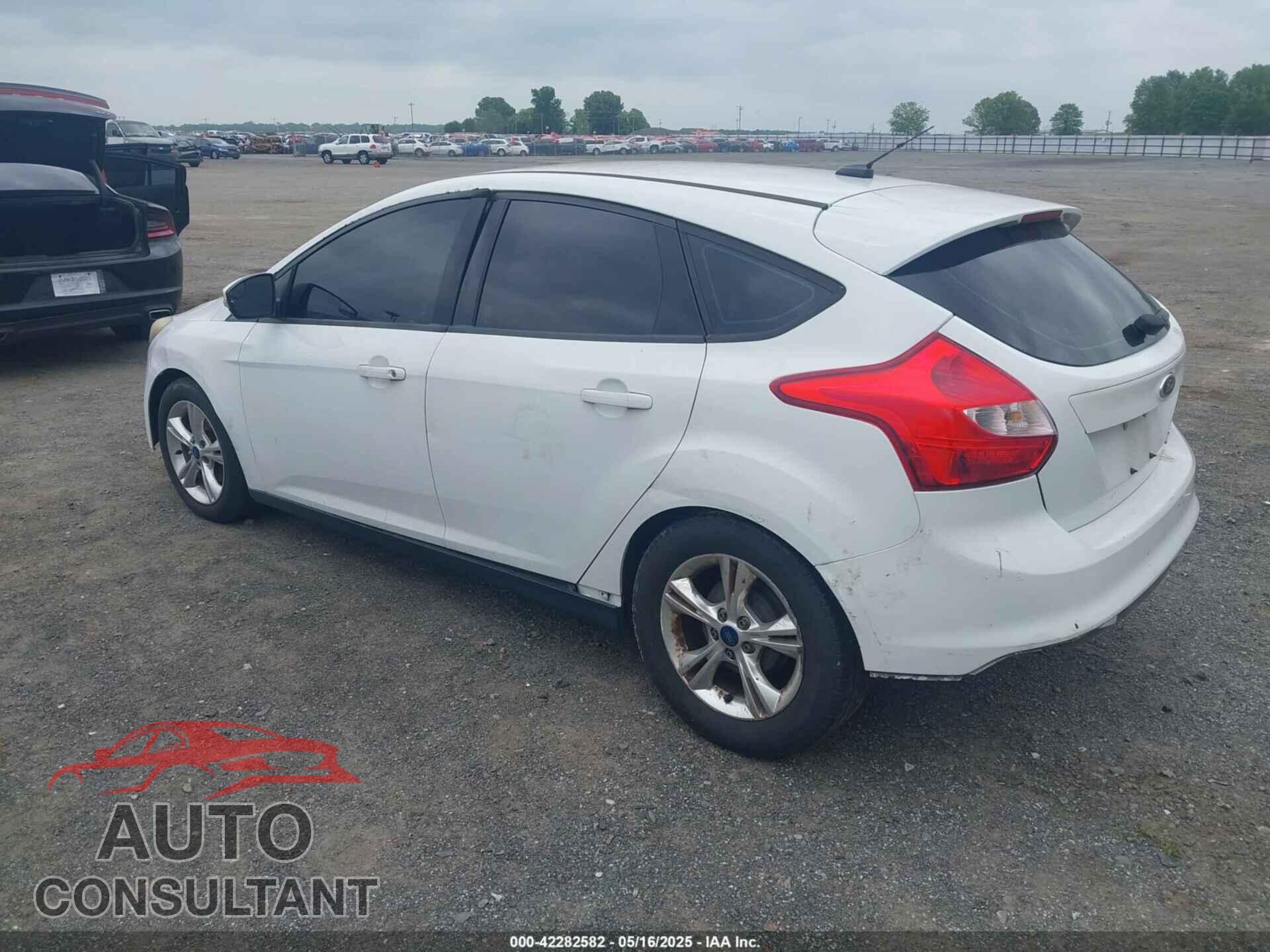 FORD FOCUS 2014 - 1FADP3K29EL233545