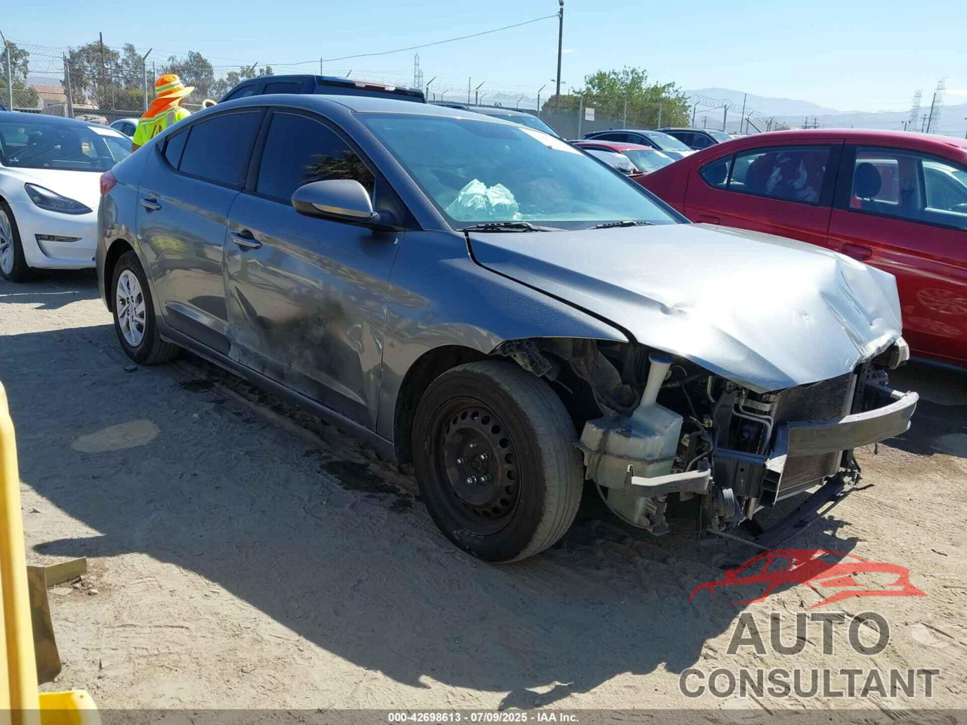 HYUNDAI ELANTRA 2018 - 5NPD74LF6JH295341