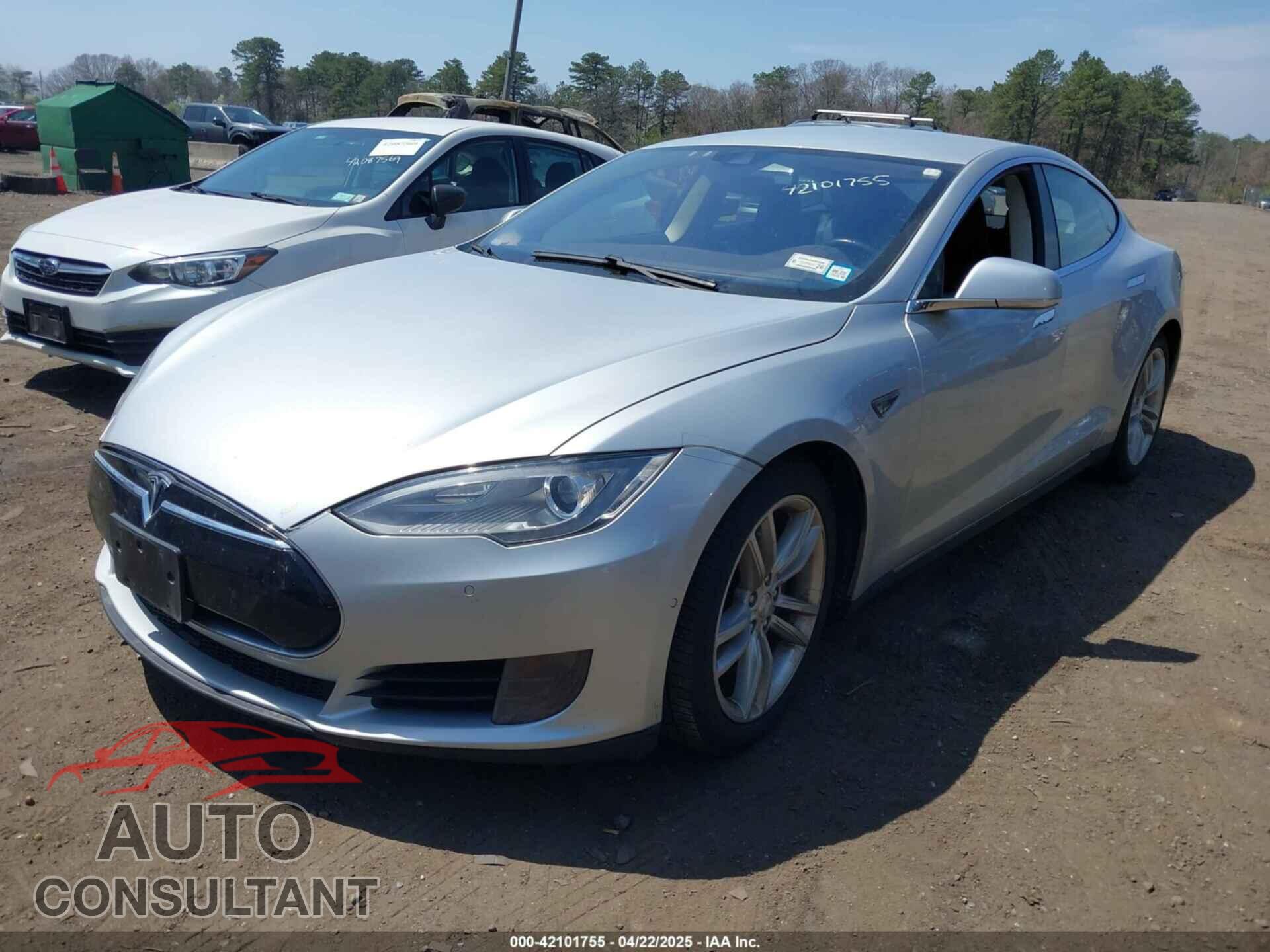TESLA MODEL S 2015 - 5YJSA1H2XFF084145