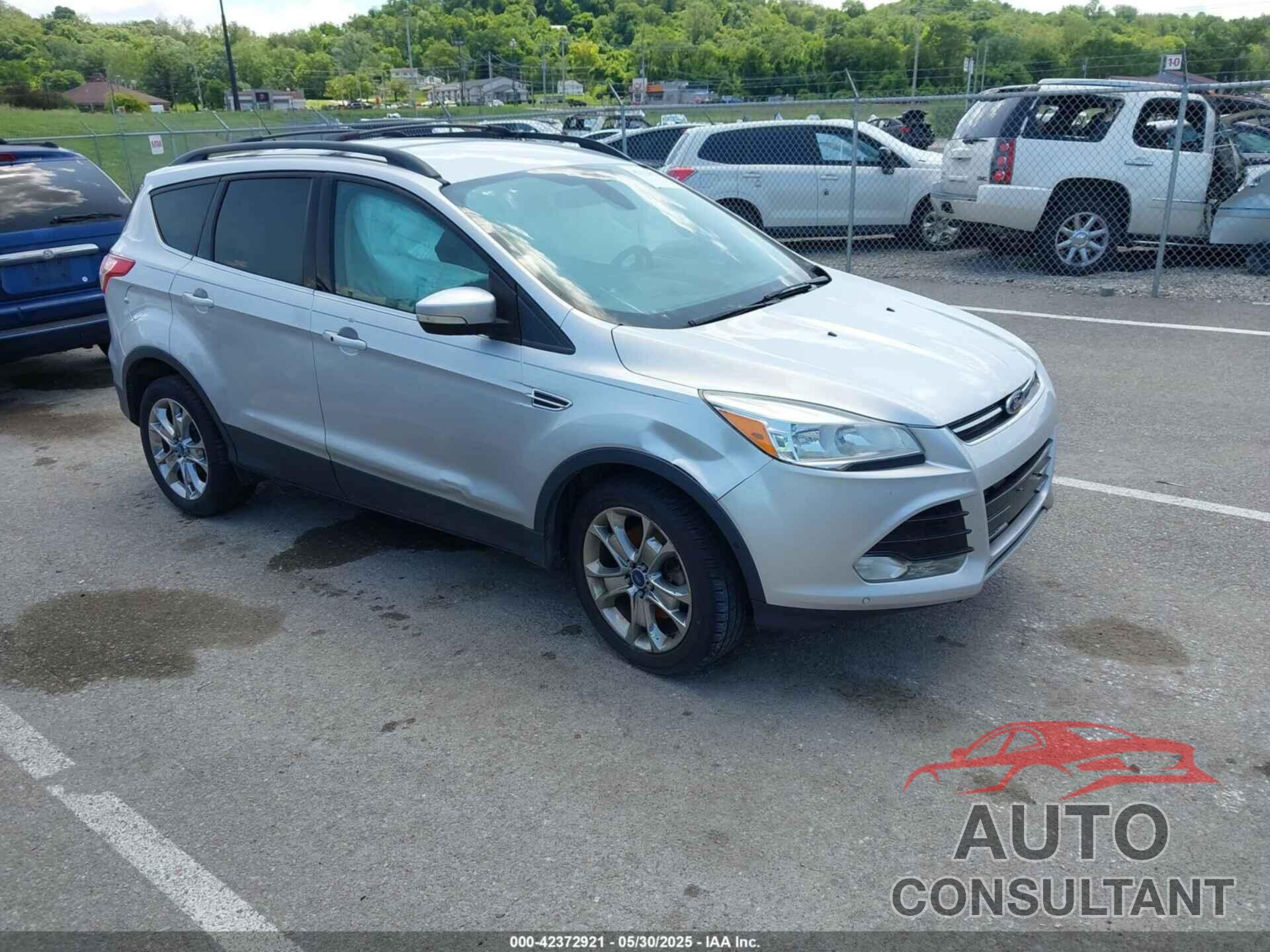 FORD ESCAPE 2013 - 1FMCU0H97DUC70437