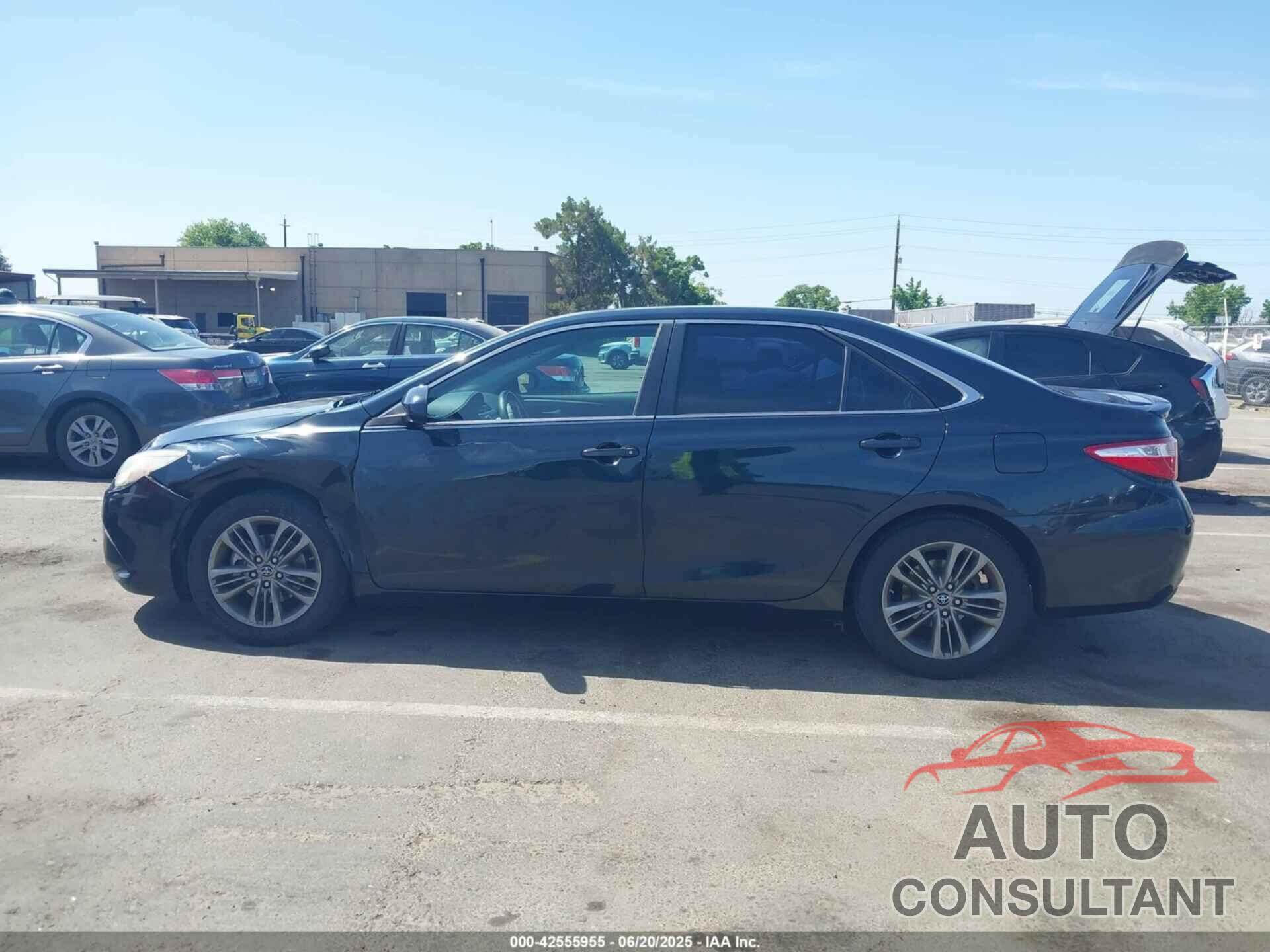 TOYOTA CAMRY 2016 - 4T1BF1FK2GU504022