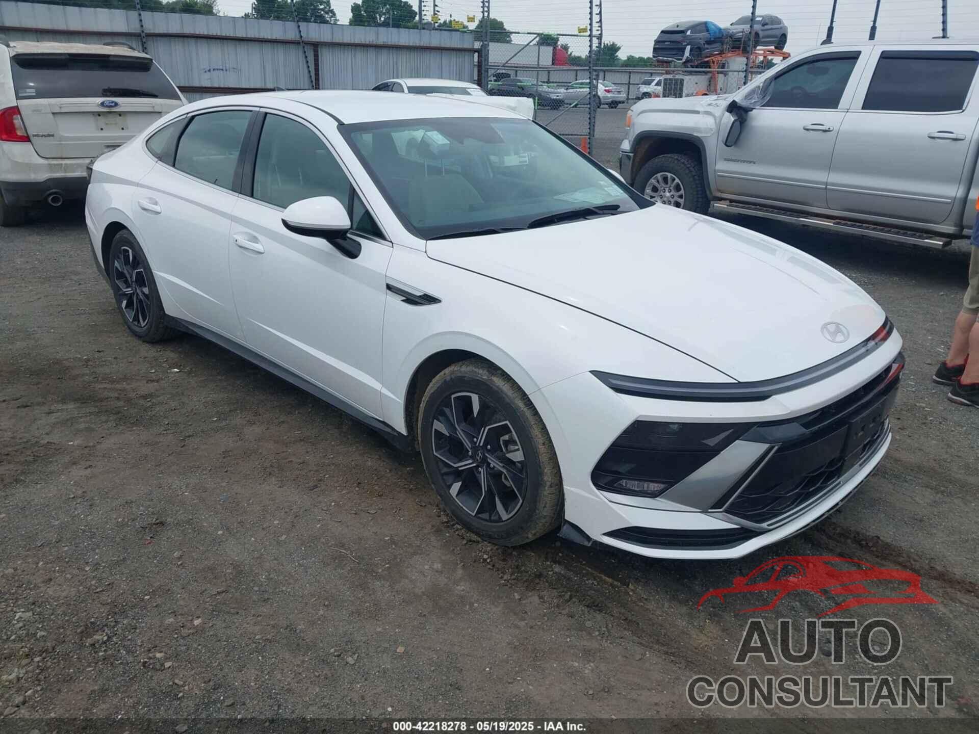 HYUNDAI SONATA 2024 - KMHL64JA3RA375328