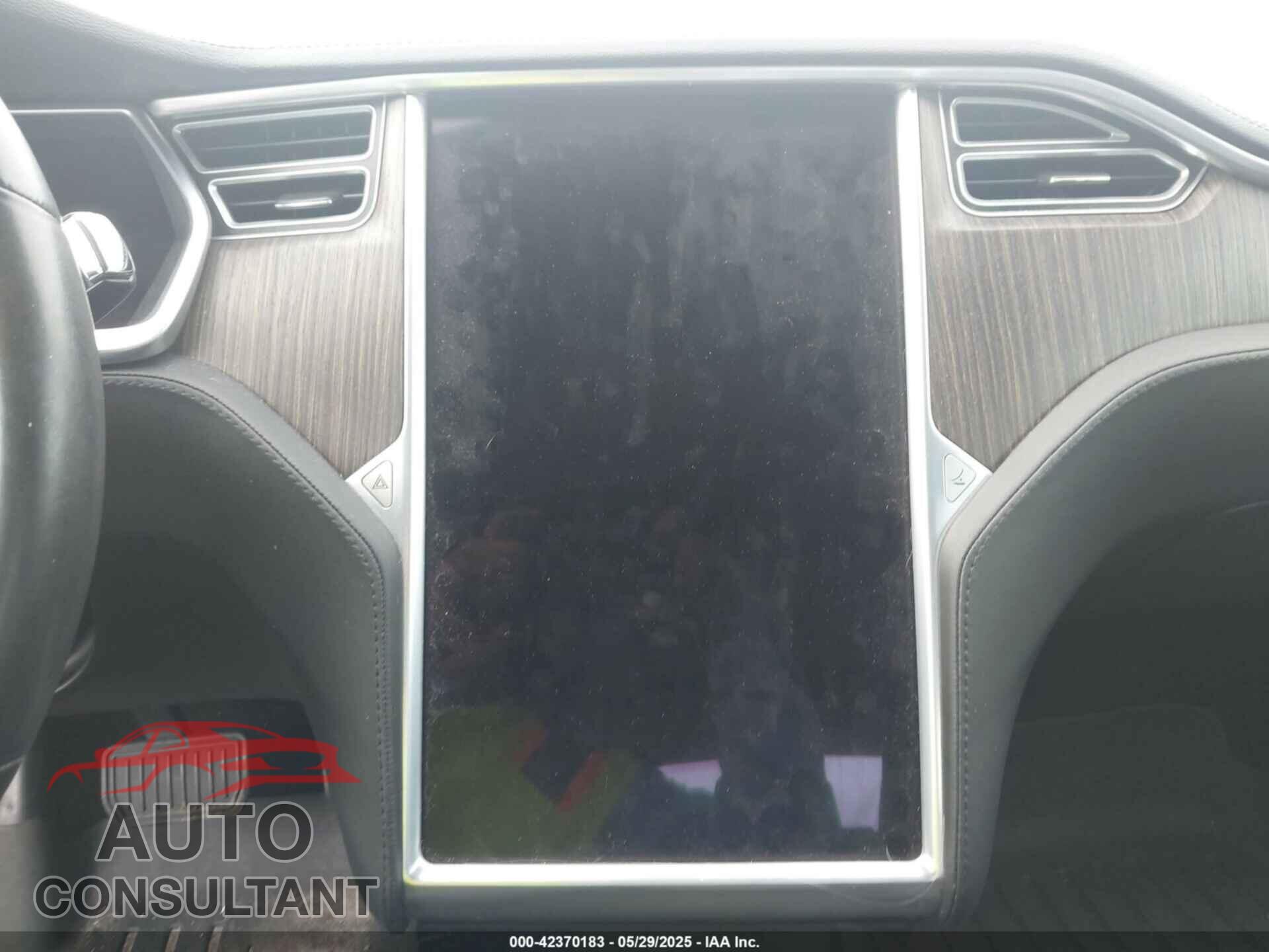 TESLA MODEL S 2013 - 5YJSA1CN4DFP26552