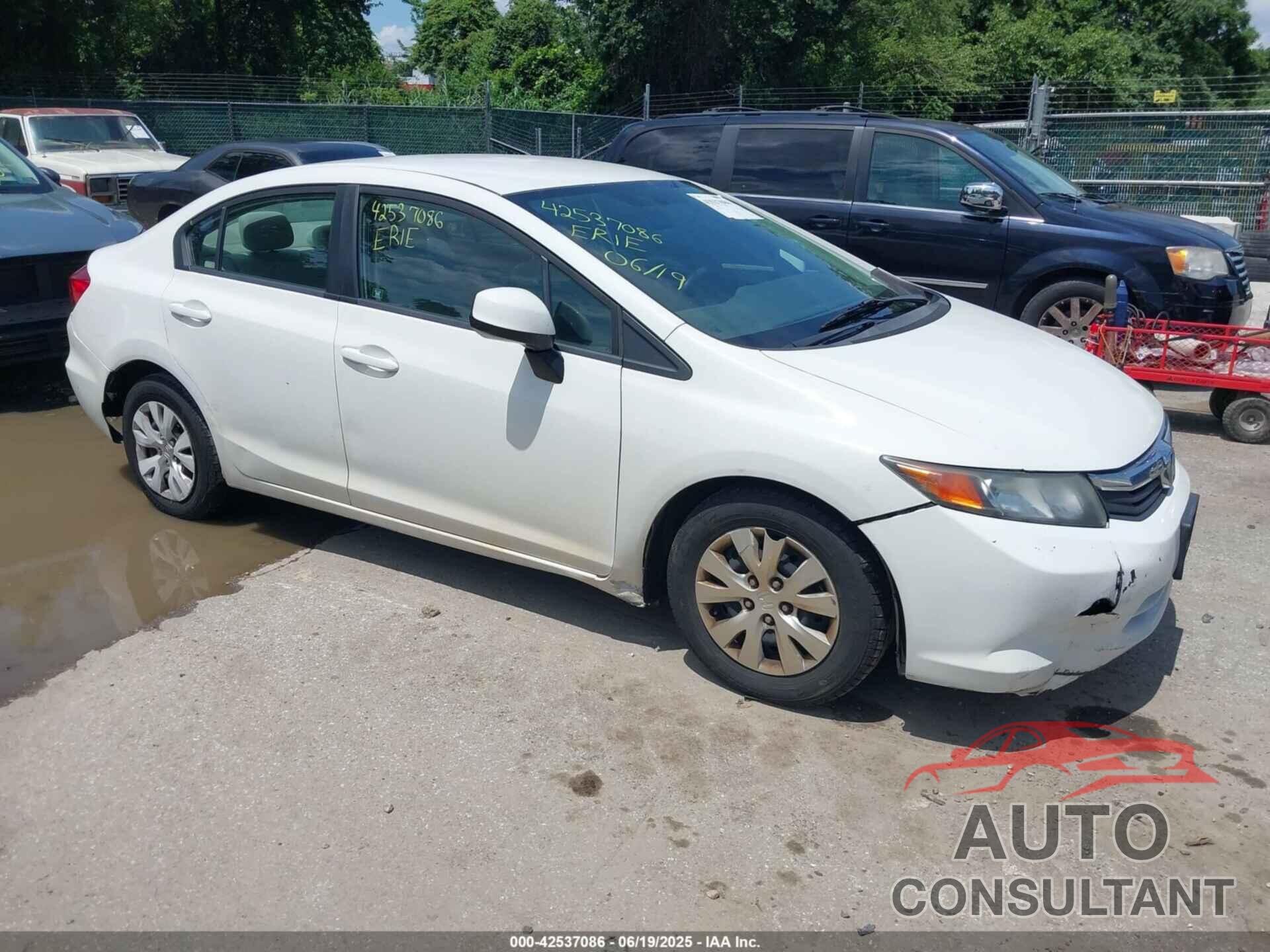 HONDA CIVIC 2012 - 2HGFB2F58CH587486