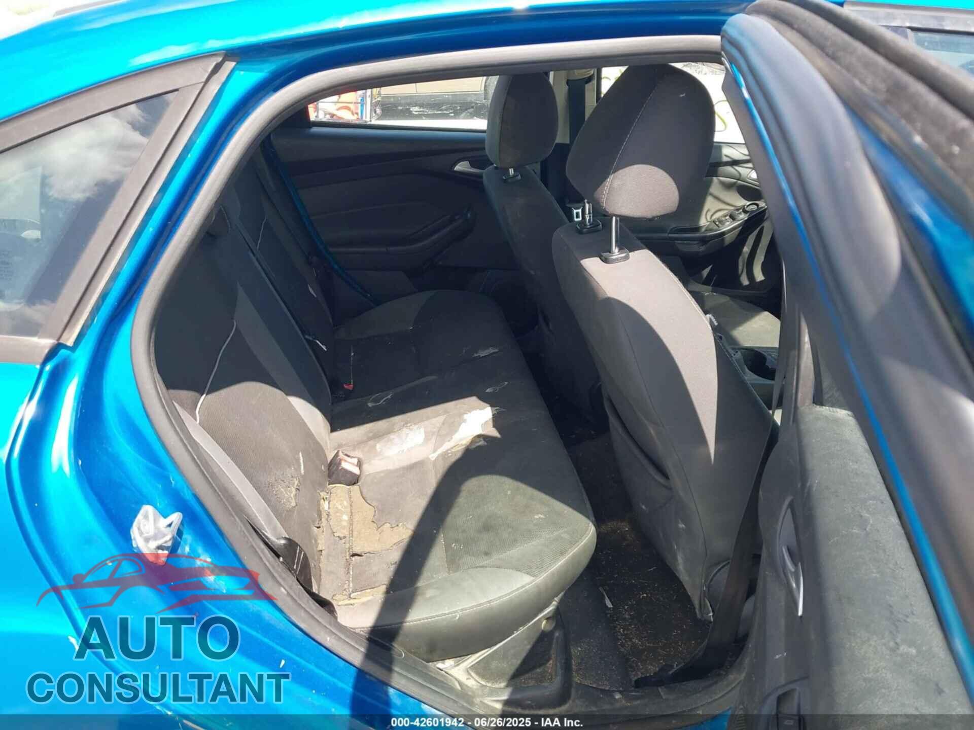 FORD FOCUS 2014 - 1FADP3F26EL196920