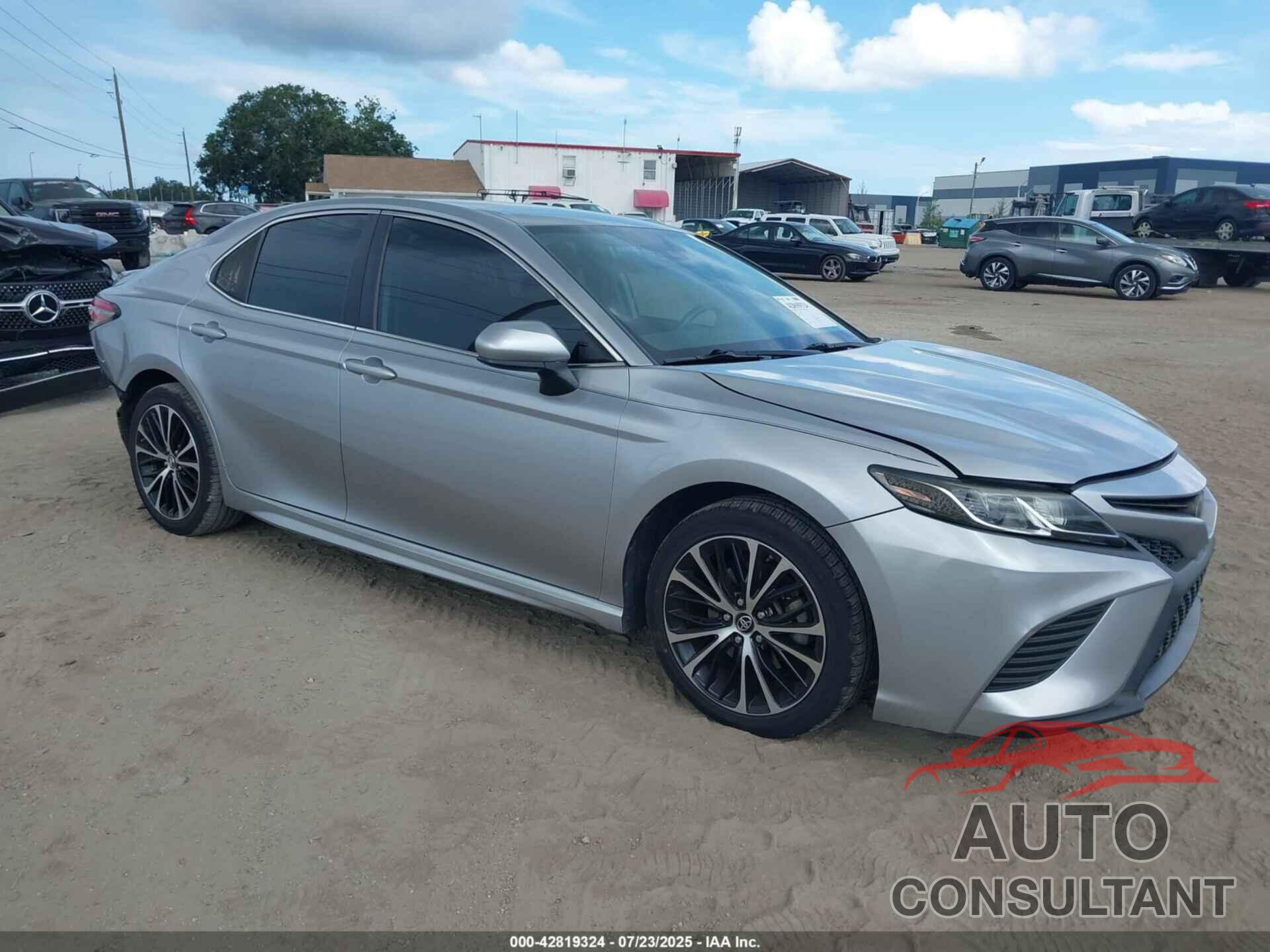 TOYOTA CAMRY 2019 - 4T1B11HK0KU737157